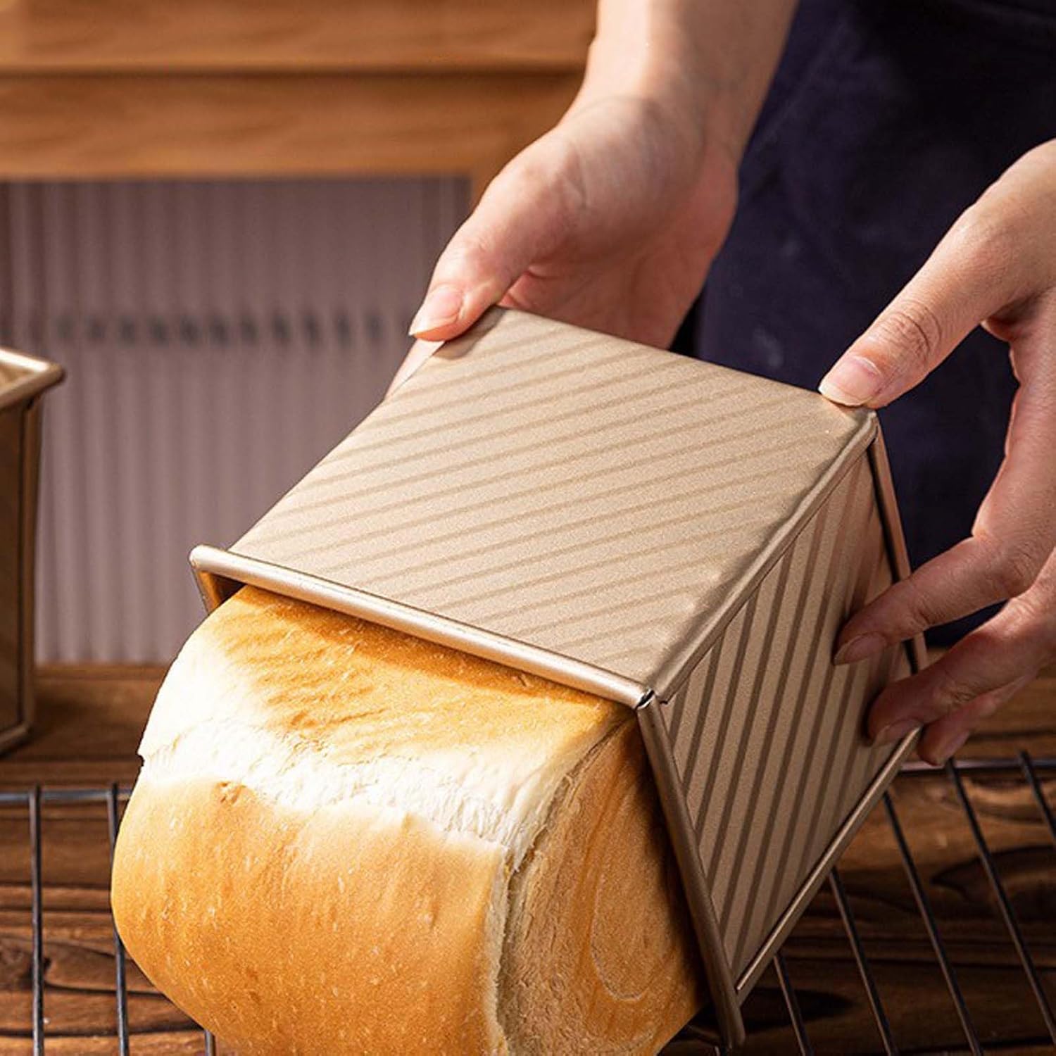 Detalle de Kastenform Brot (250 g) mit Deckel – quadratische Wellenform in Roségold, antihaftbeschichtet