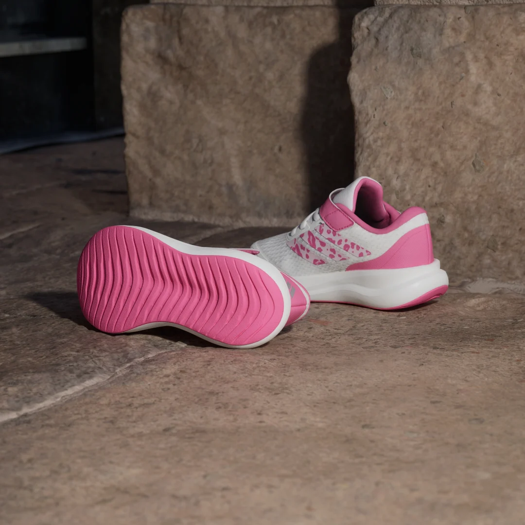 Detalle de Zapatilla RUNFALCON 6 de Adidas – color Blanco