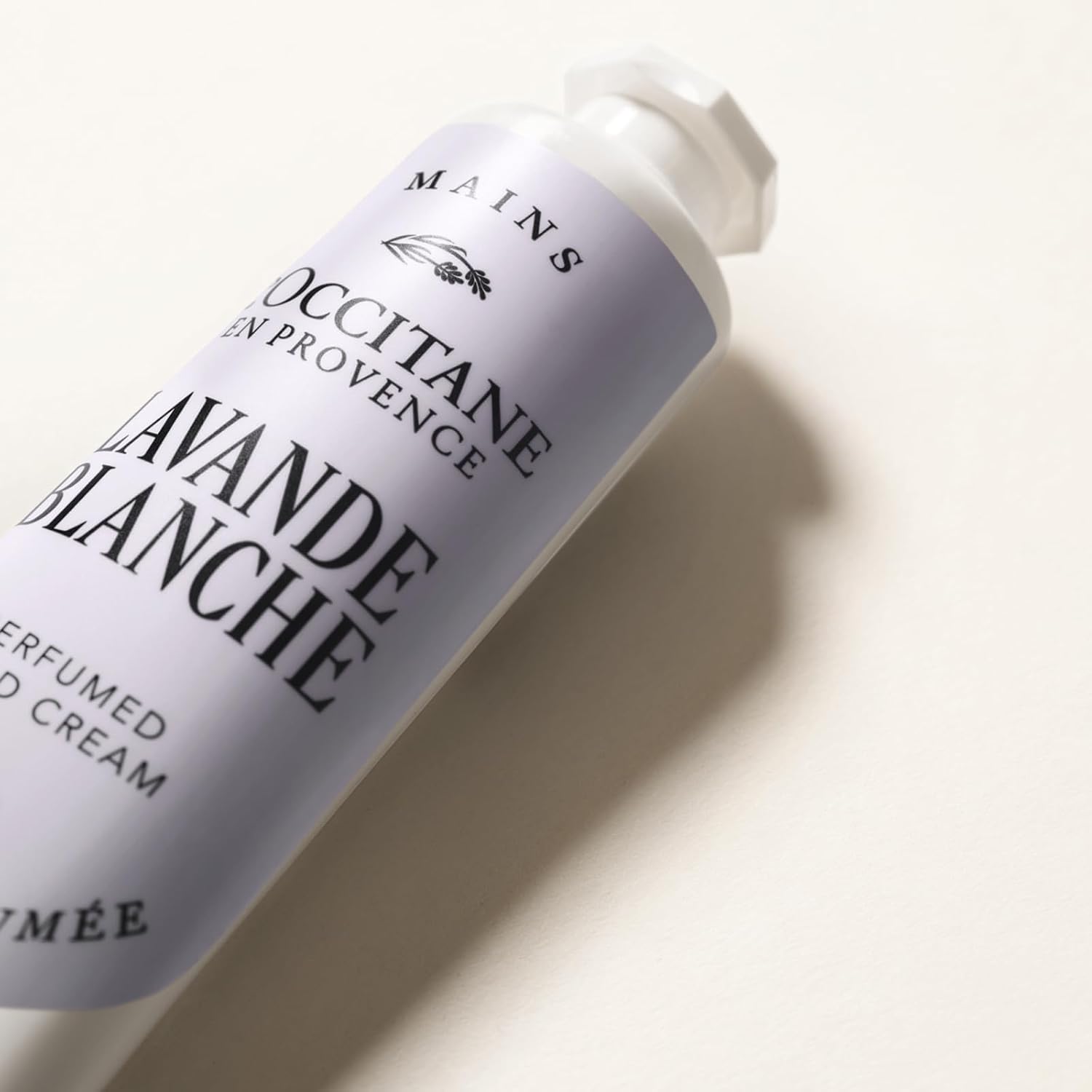 Thumbnail 1 de L'Occitane Hand Cream – Hydrating, light texture with White Lavender scent
