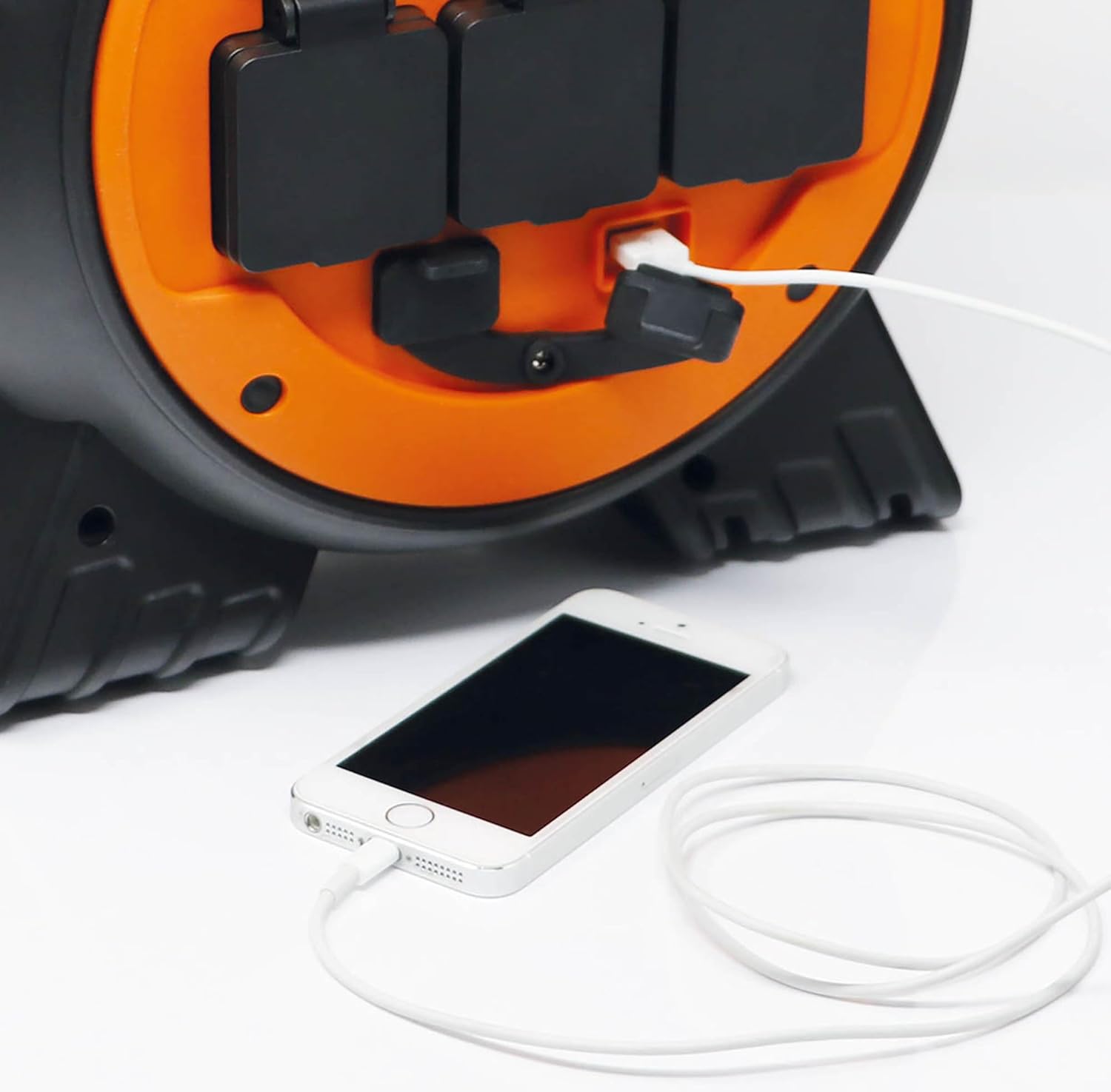 Thumbnail 2 de Maypole 230V 10A Mobile Mains Roller Power Unit with USB and Built-in LED Light