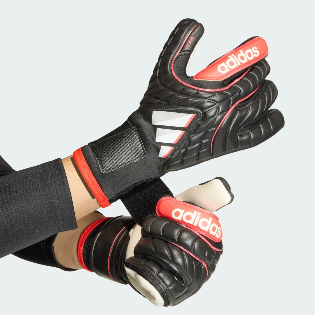 Detalle de Guantes de Portero Copa Pro de Adidas