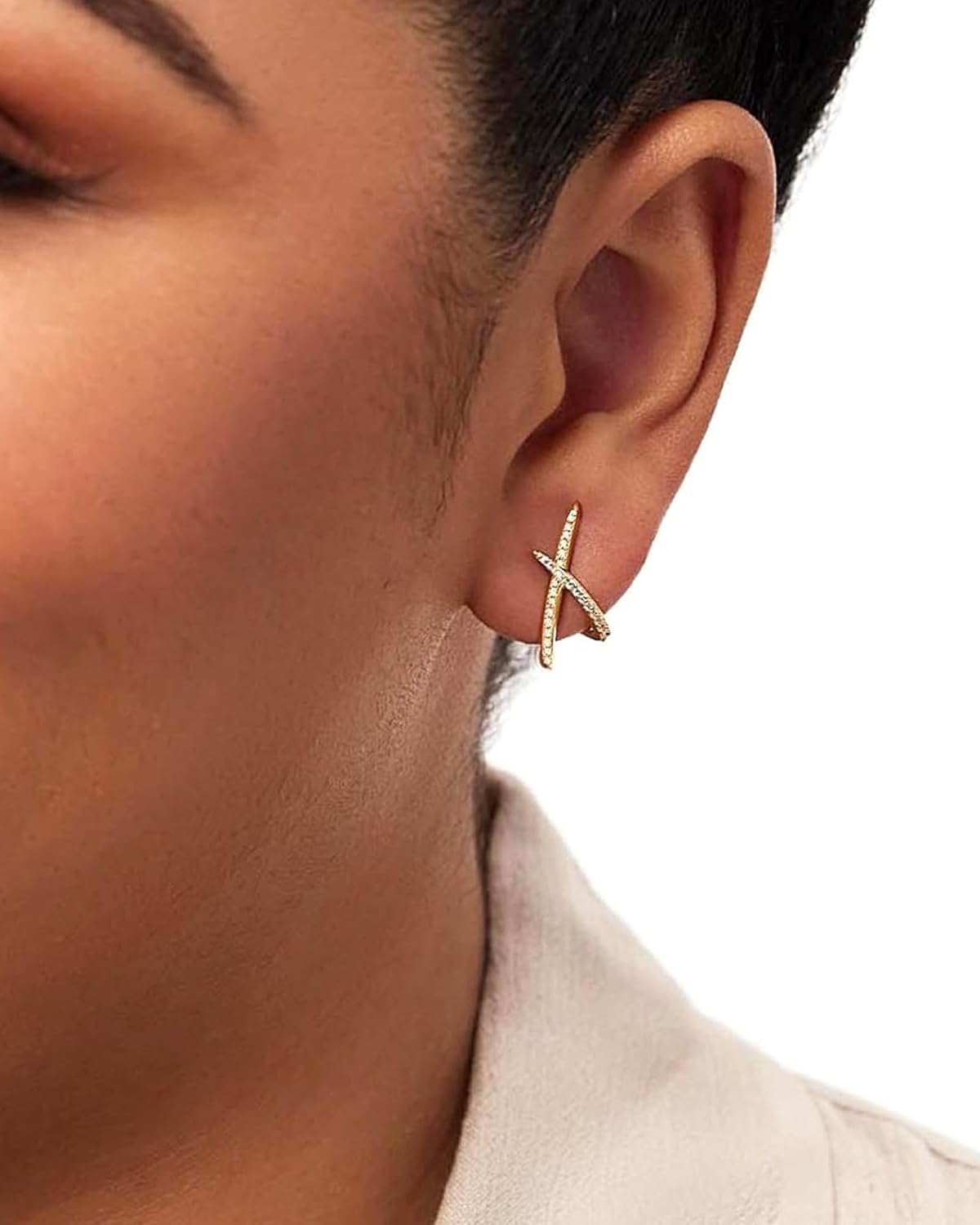Detalle 1 de HARJJME Ohrstecker Silber 925 Damen, 14K Vergoldet – Minimalistisches X-Design