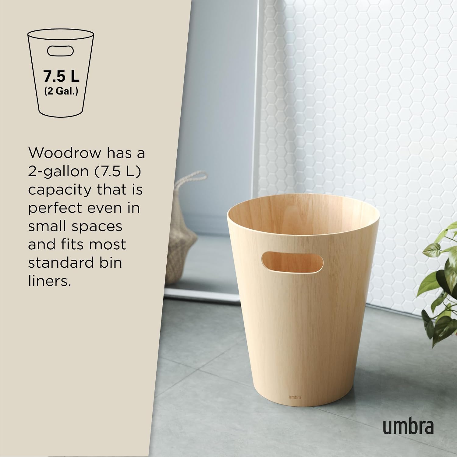 Detalle 1 de Umbra Woodrow papperskorg i tvåfärgat trä, 7,5 l, natur