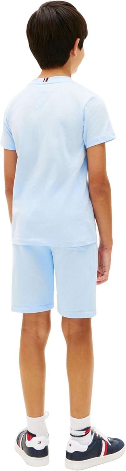 Detalle de Tommy Hilfiger Essential Set KB0KB09666: T‑shirt e pantaloncini lounge per bambini e ragazzi
