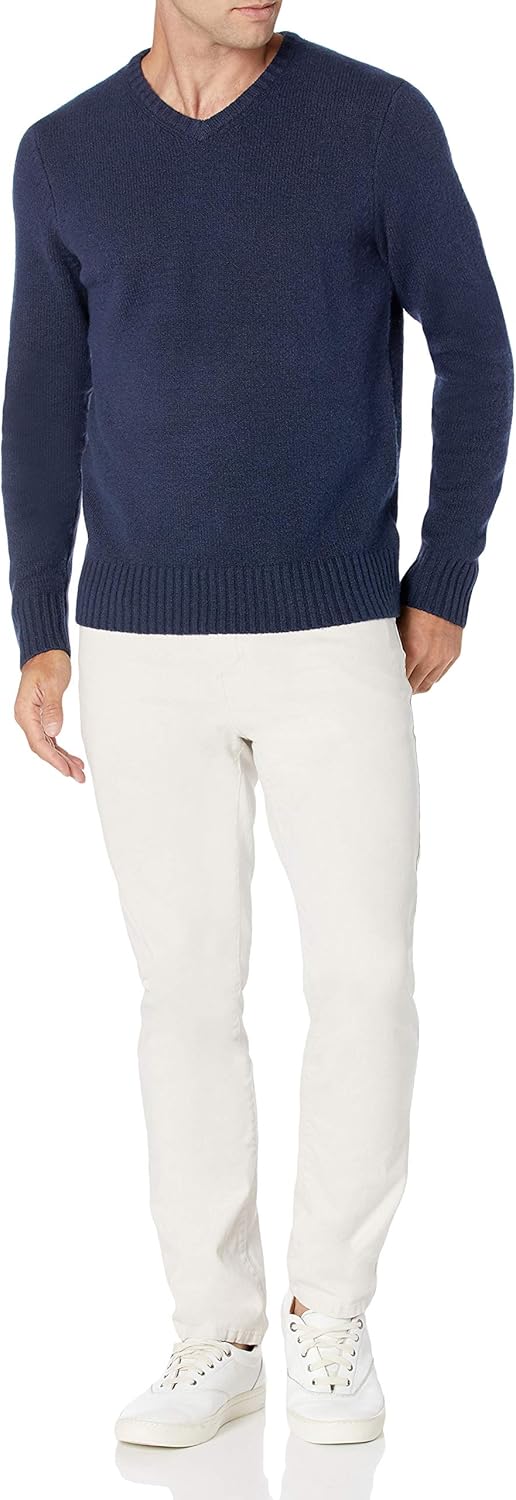 Thumbnail 4 de Amazon Essentials Men's Long-Sleeve Soft Touch V-Neck Jumper