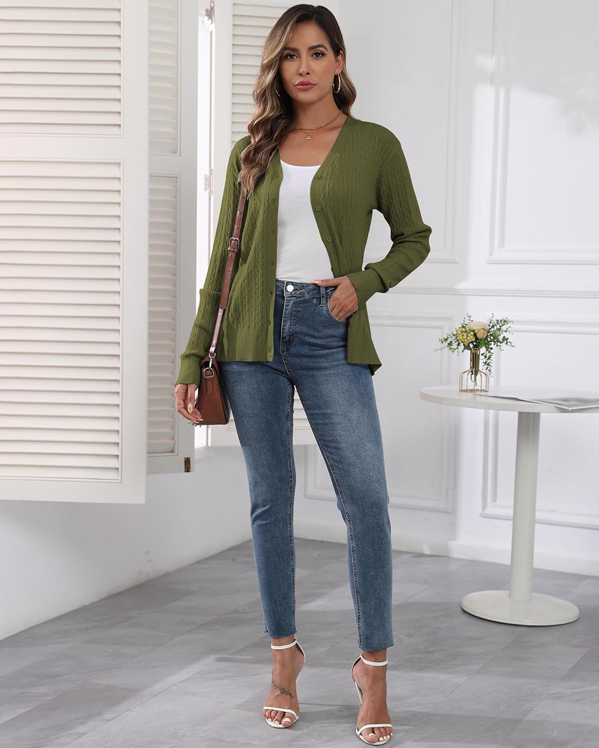 Thumbnail 5 de YUNDAI Women's Cable Knit Cardigans with V-Neck and Button-Down Front