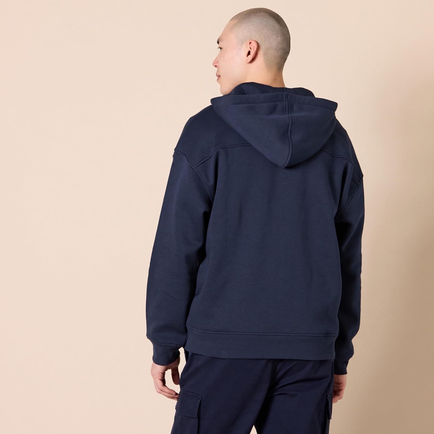 Thumbnail 1 de Amazon Essentials Herren Oversize-Kapuzensweatshirt mit Viertel-Reißverschluss (gebürstetes Fleece)
