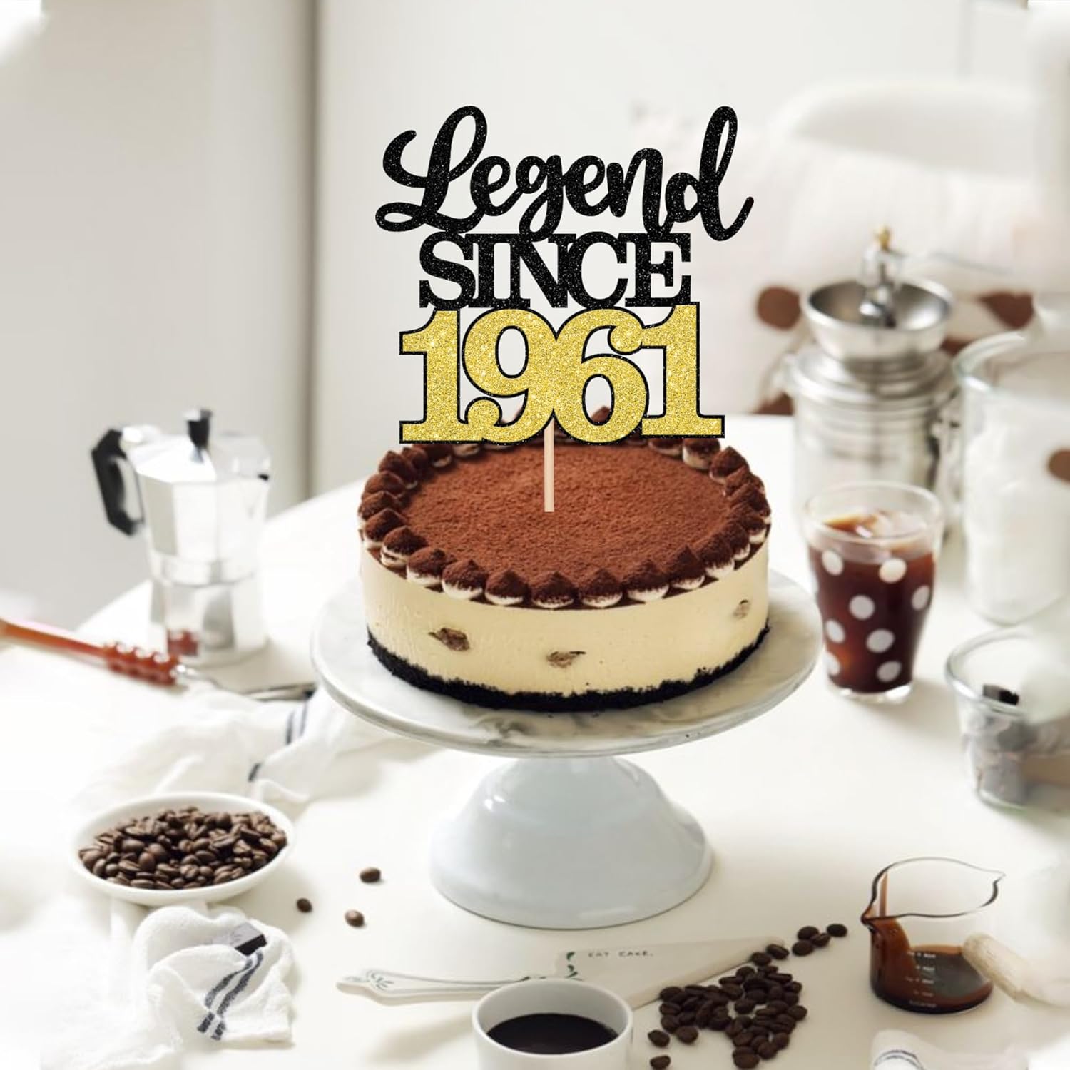 Detalle 2 de SYKYCTCY 1 Pack Legend Since 1961 Cake Topper – Glitter 65th Birthday & Anniversary Decoration