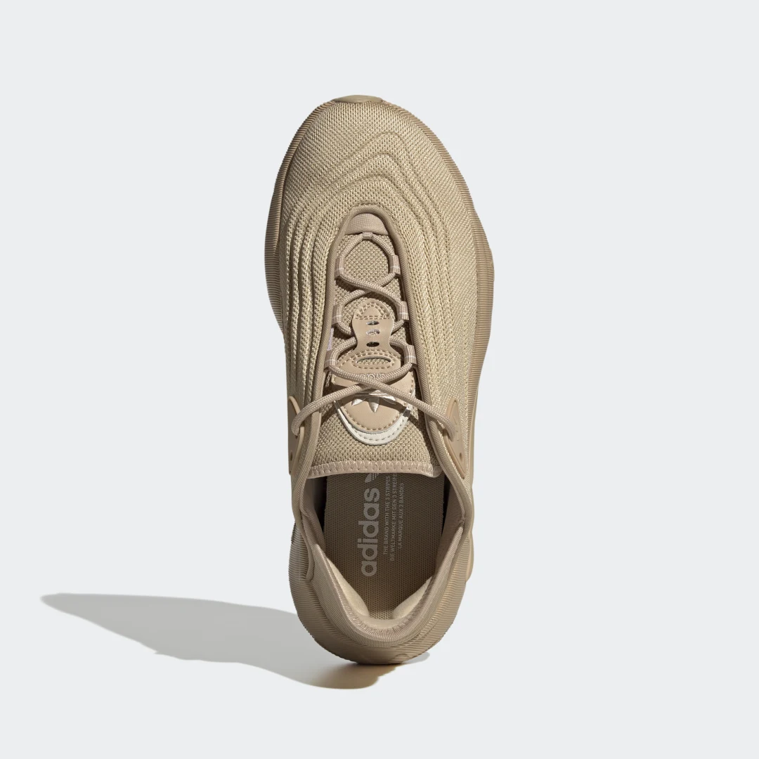 Detalle de Zapatilla Adifom SLTN de Adidas: ¿merece la pena para uso diario en beige?