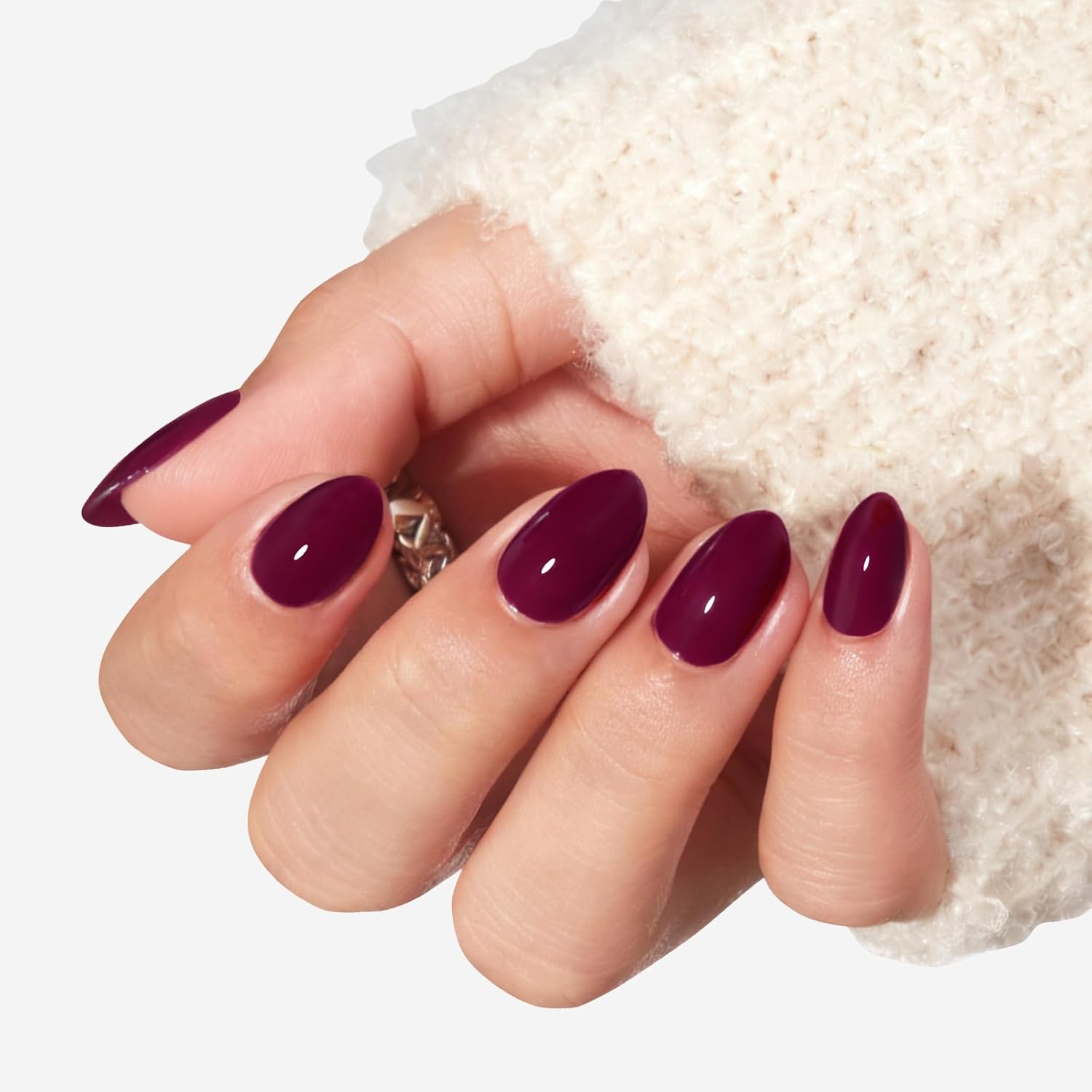 Detalle 2 de modelones Short Oval Press-On Nails, Burgundy, 32-Piece Kit with Glue and Tabs