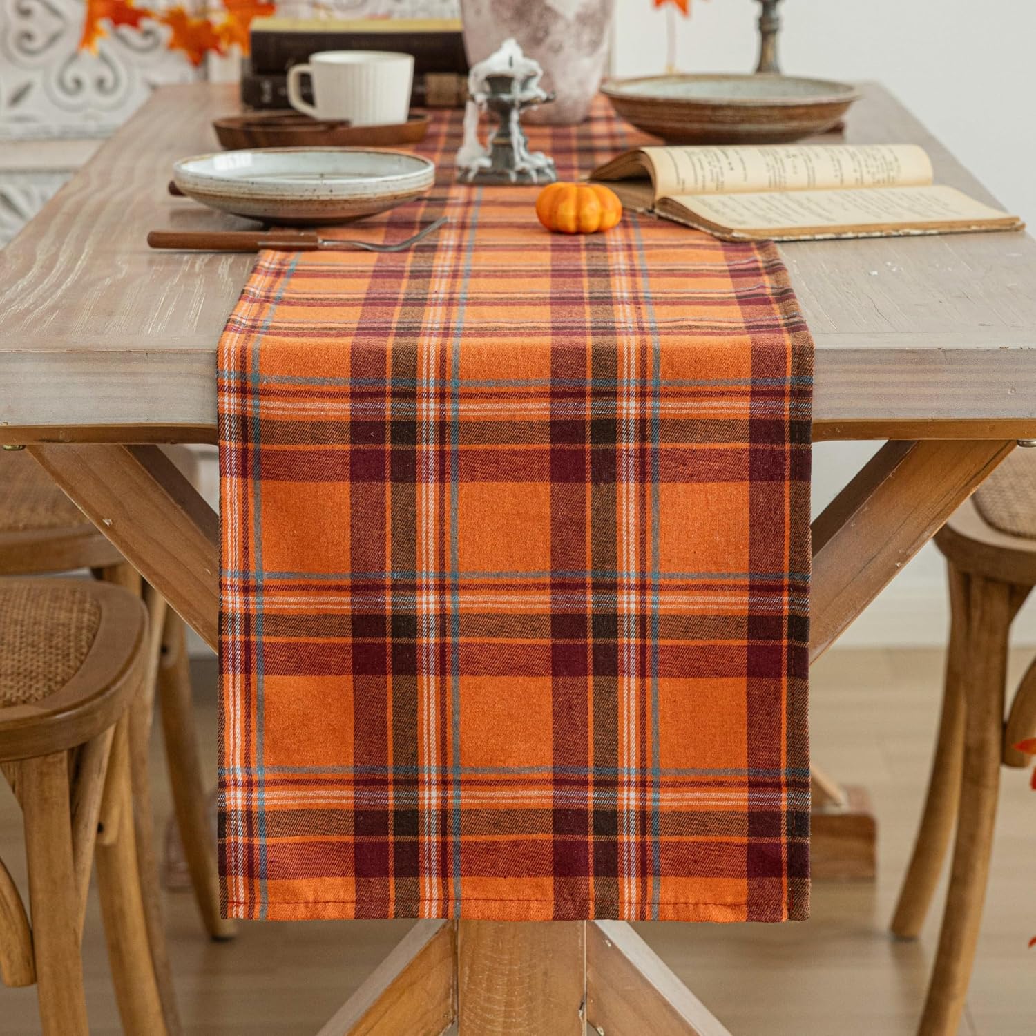 Detalle de AQOTHES Table Runner 100% Polyester
