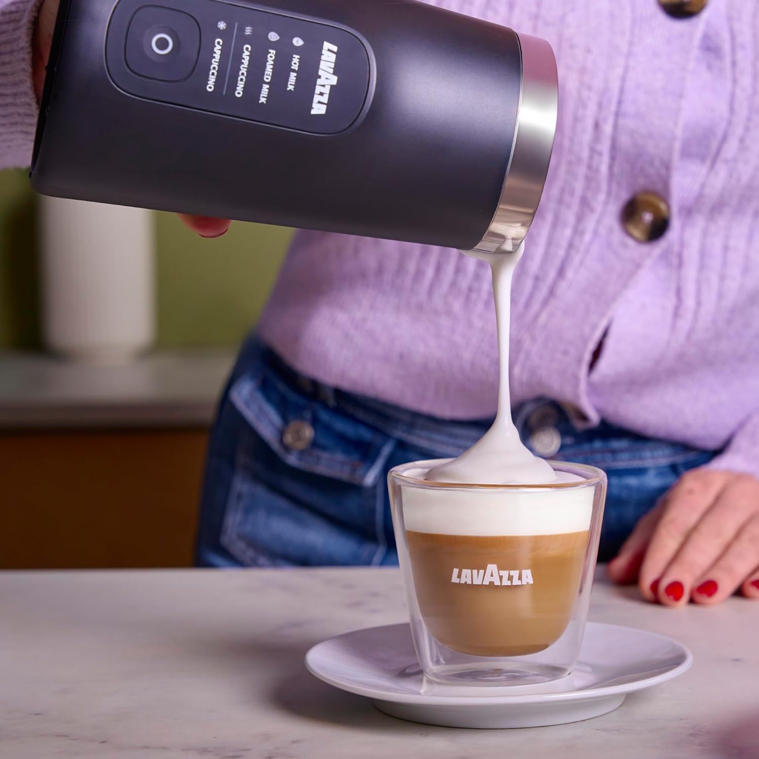 Thumbnail 3 de Lavazza MilkEasy Plus electric milk frother with magnetic whisk and transparent lid