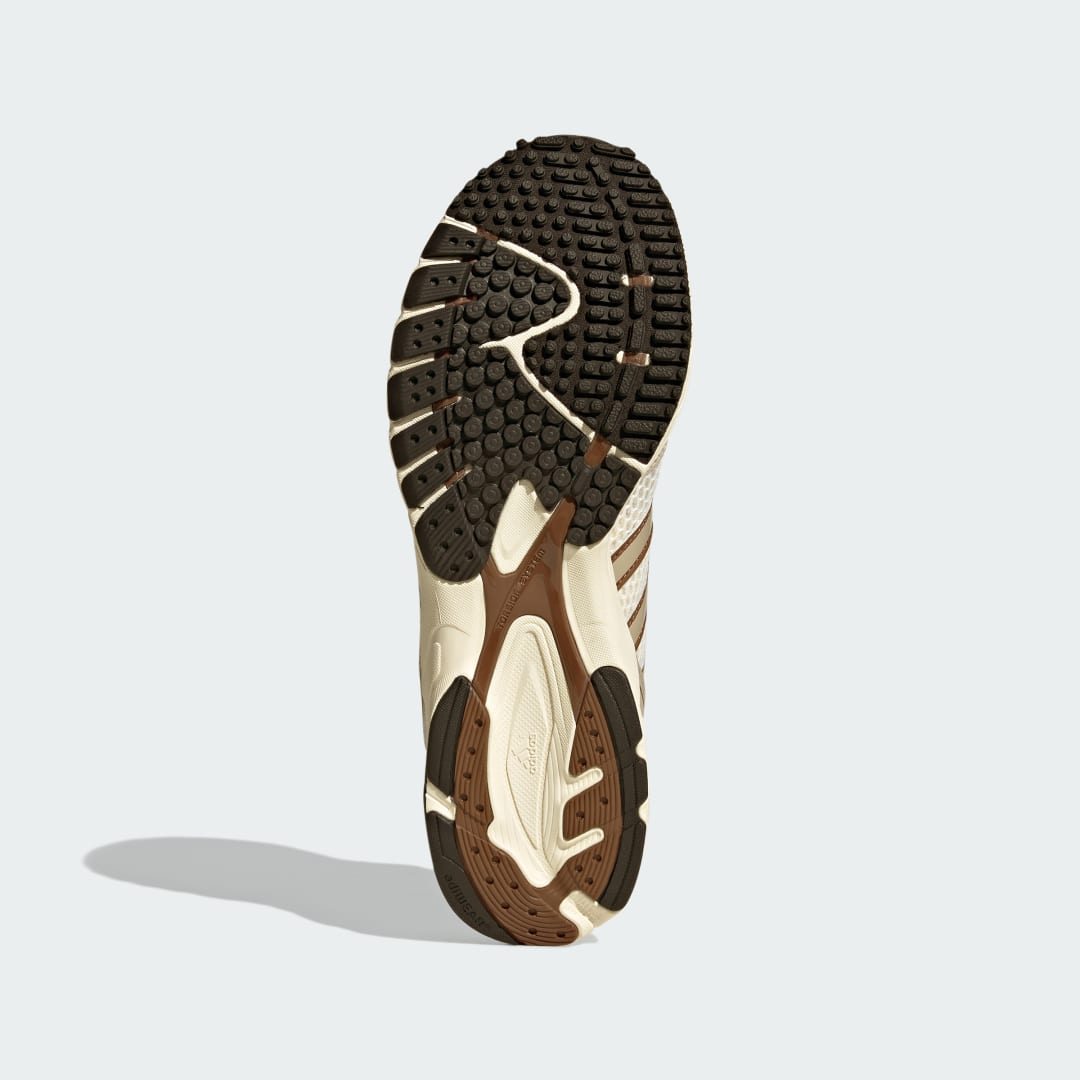 Detalle de Adidas Adizero Adios OG: ficha de compra para la zapatilla de running en blanco