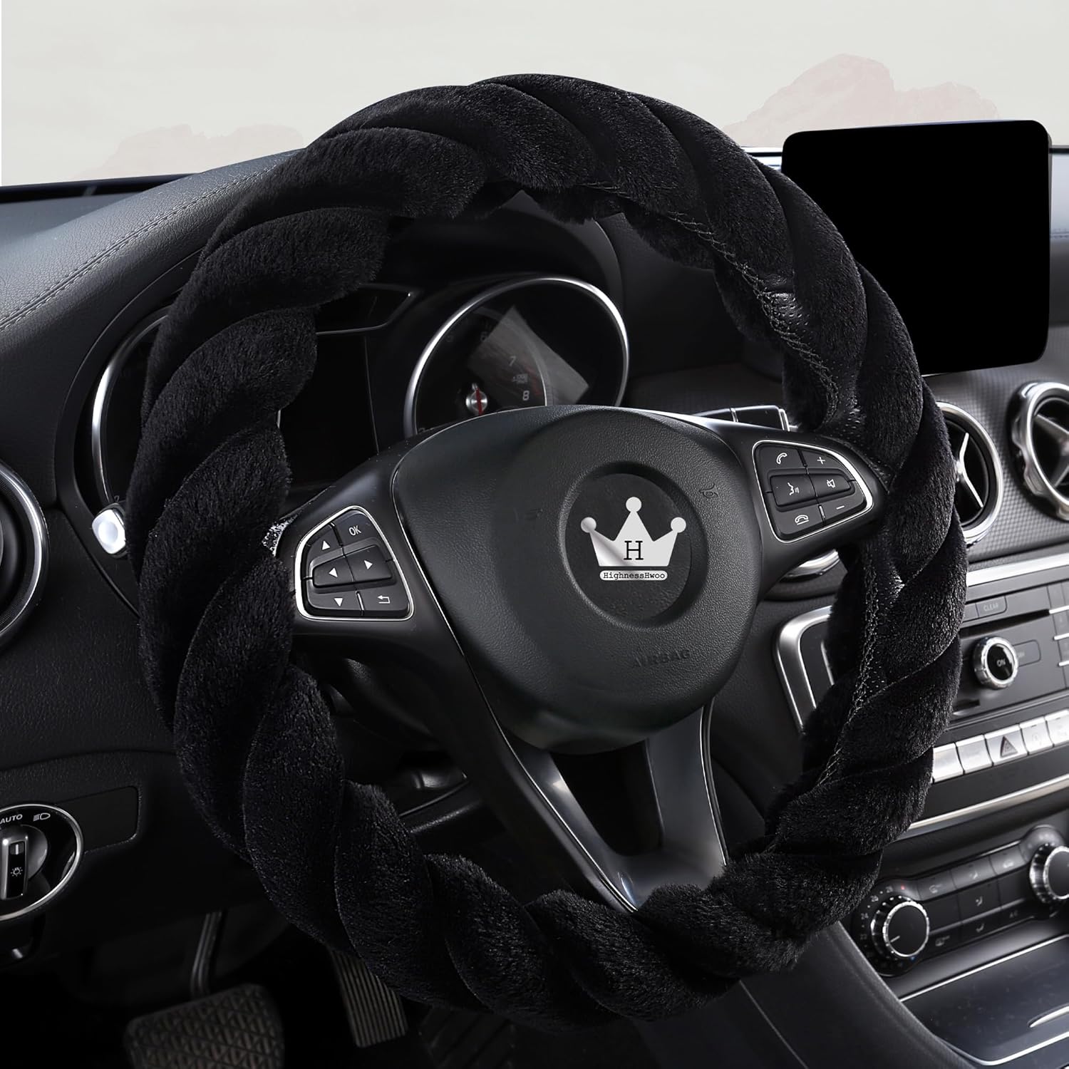Detalle 2 de HighnessHwoo Luxuriöse Flauschige Winter Auto Lenkradbezüge für Damen, Weich, Warm, Plüsch, Niedlich, Auto Innenzubehör für Fahrzeug Limousine, rutschfest, Schwarz, Flauschig, Standardgröße(37–38cm)
HighnessHwoo Luxuriöse Flauschige Winter Auto Le…