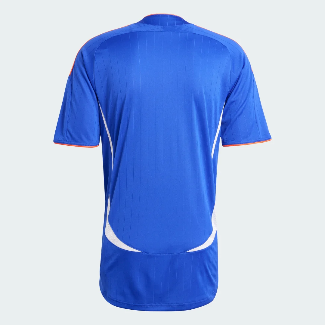 Detalle 2 de Camiseta F50 de Adidas: azul, básica y práctica para el día a día
