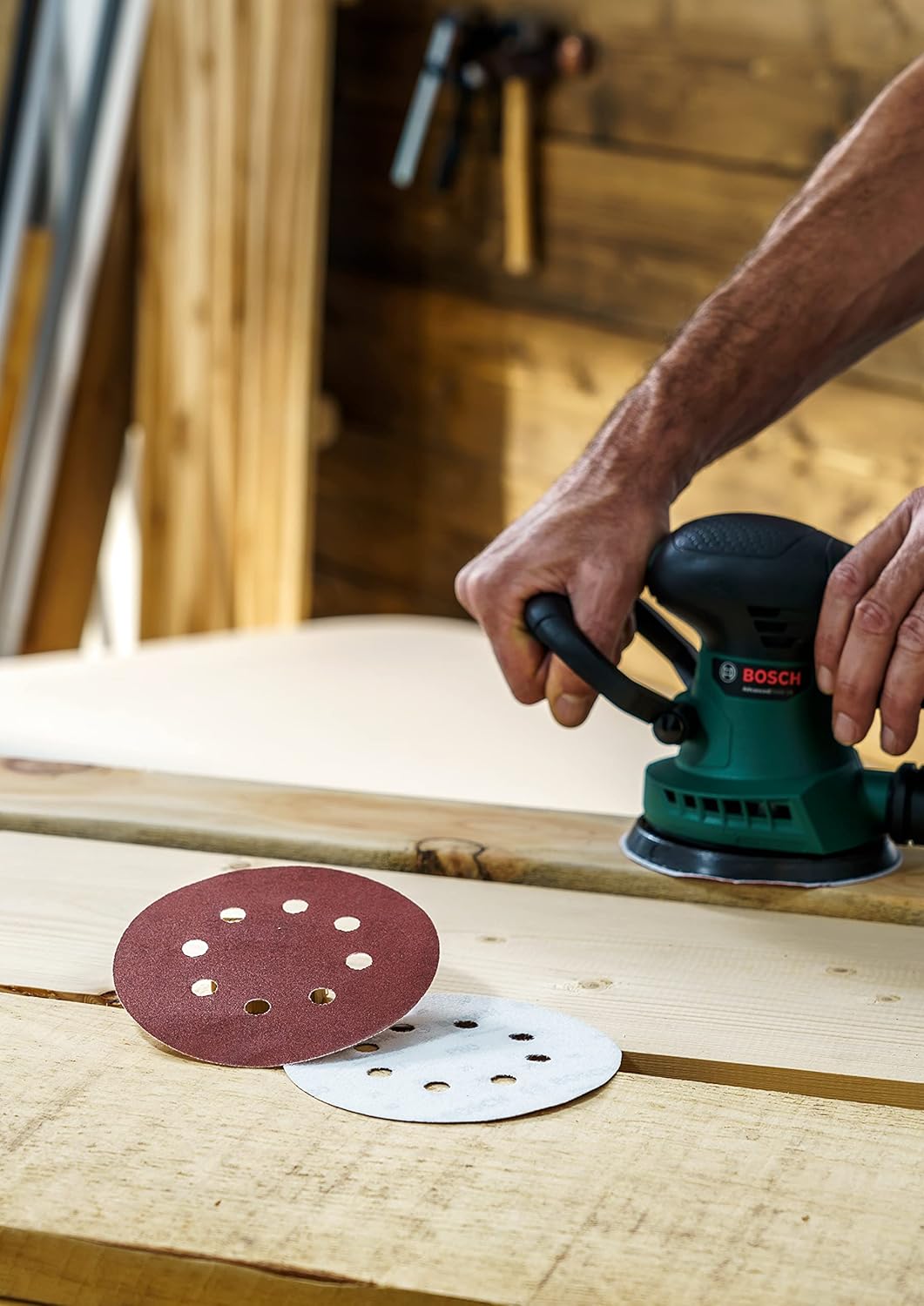 Thumbnail 4 de Bosch 125mm Random Orbit Sanding Sheets (80–240 grit) with Velcro