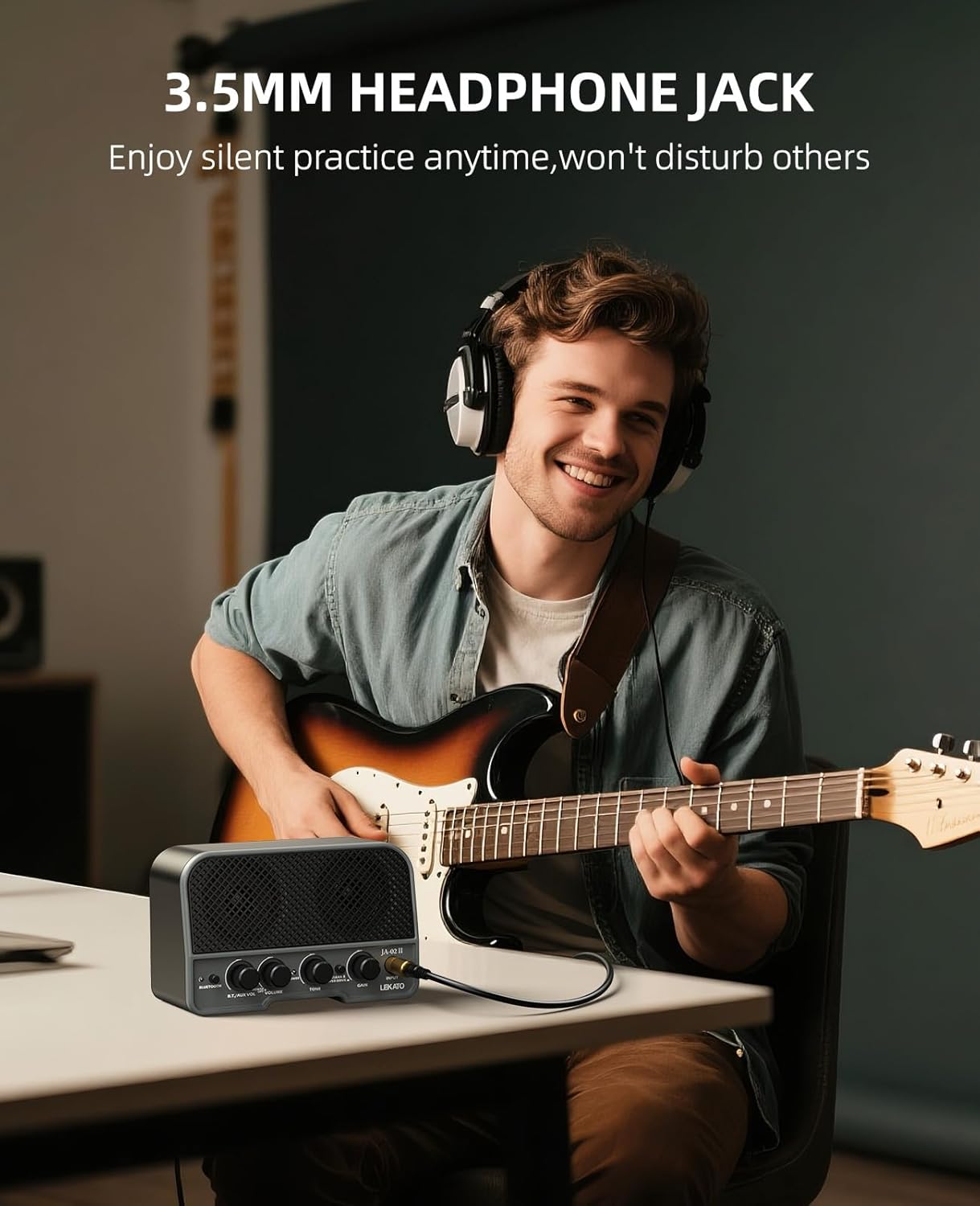 Detalle de LEKATO JA-02 II Mini Guitar Amp: Compact, Battery-Powered Dual 5W Practice Amp