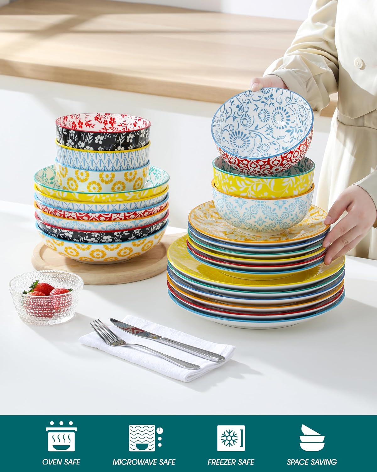 Detalle de vancasso SELENE Geschirrset 24-tlg für 6 Personen – Pastellporzellan mit Floral-Design