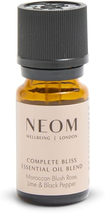 Detalle 2 de NEOM Complete Bliss Essential Oil Blend, 10ml – Blush Rose, Lime & Black Pepper