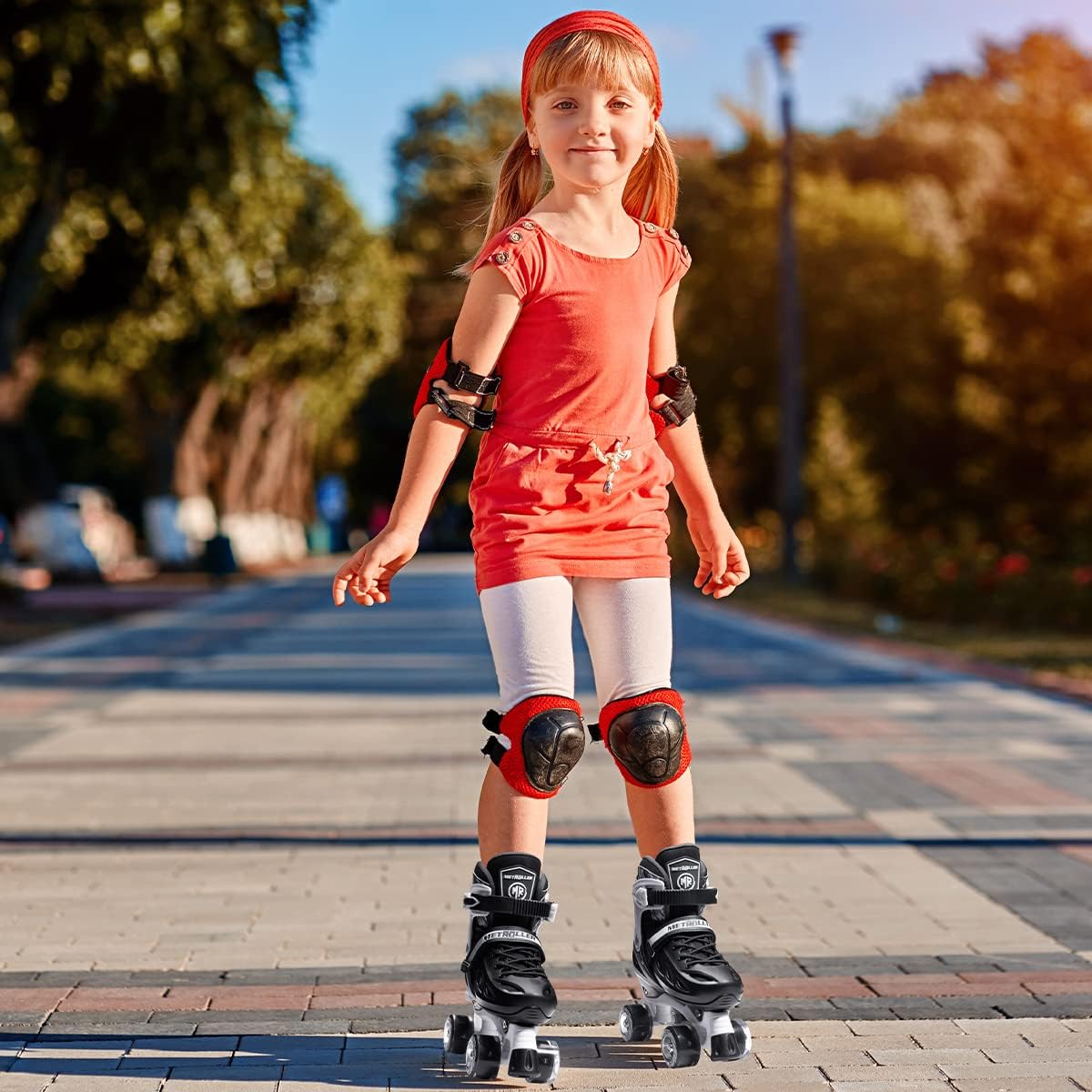 Detalle 2 de METROLLER Adjustable Roller Skates with Light-Up Wheels for Kids and Teens