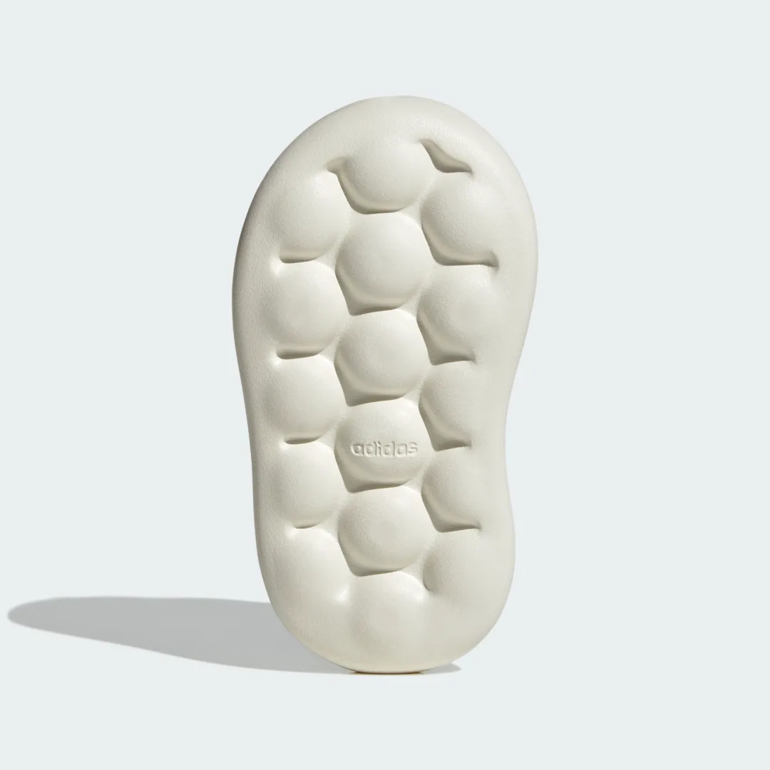 Detalle de Zapatilla Grand Court 2.0 Bebé de Adidas – cómodo calzado en blanco para primeros pasos