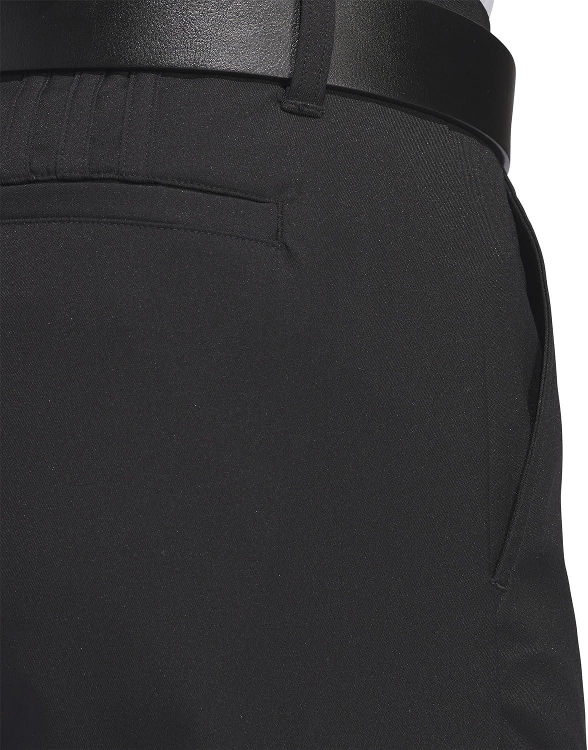 Detalle de adidas Men’s Adi Advantage Golf Pants with Belt Loops and Pockets