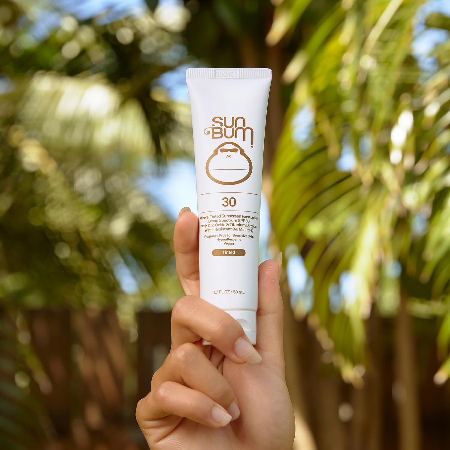 Thumbnail 2 de Sun Bum Mineral SPF 30 Tinted Face Sunscreen 1.7 oz