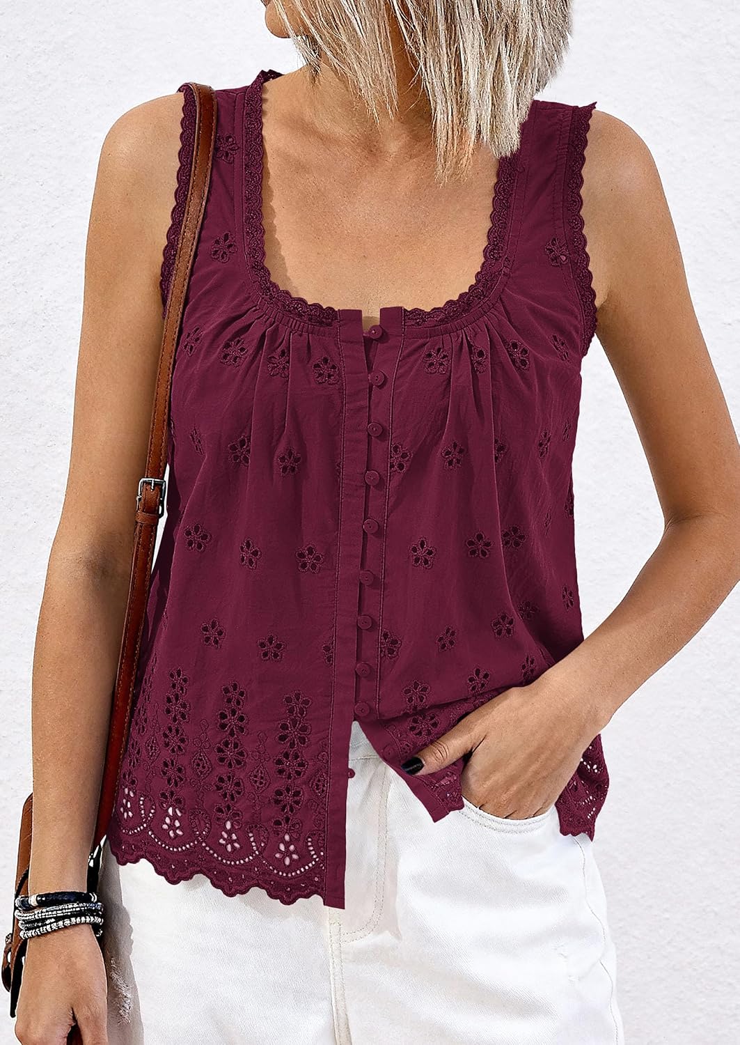 Detalle de PrettyGarden Women's Eyelet Button-Down Tank Top (Summer 2026)