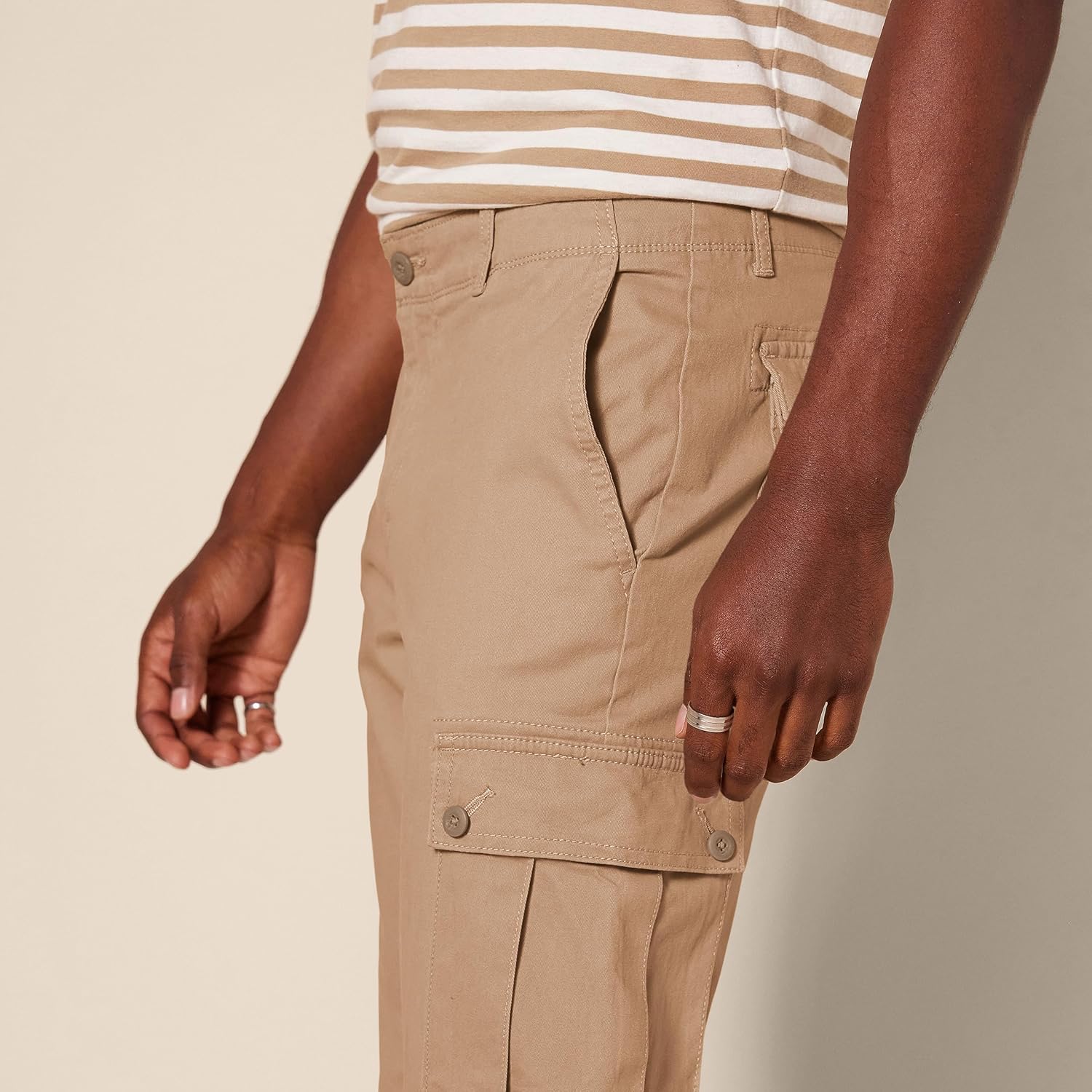Thumbnail 2 de Amazon Essentials Men's Slim Fit Stretch Work Cargo Trousers (Big & Tall)
