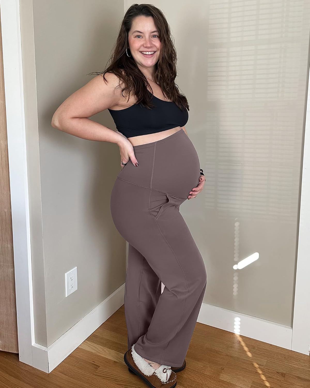 Detalle 2 de G4Free EverGoing Maternity Pants, Over-the-Belly Wide-Leg Work Trousers