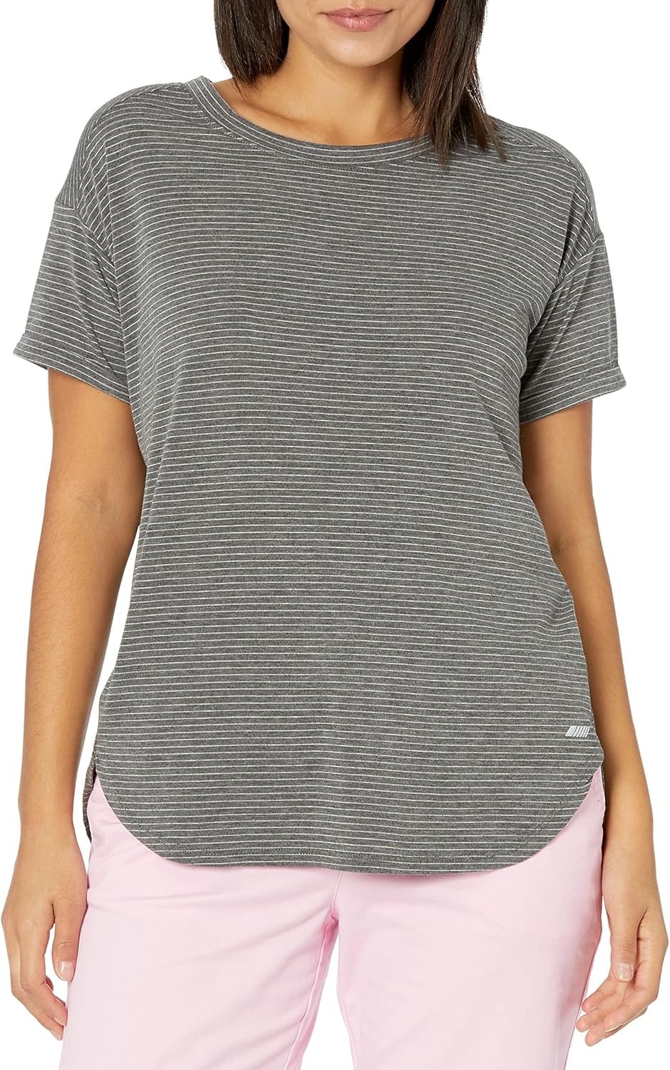 Thumbnail 6 de Amazon Essentials Women's Studio Relaxed-Fit Lightweight Crew Neck T-Shirt (Plus Size Available)