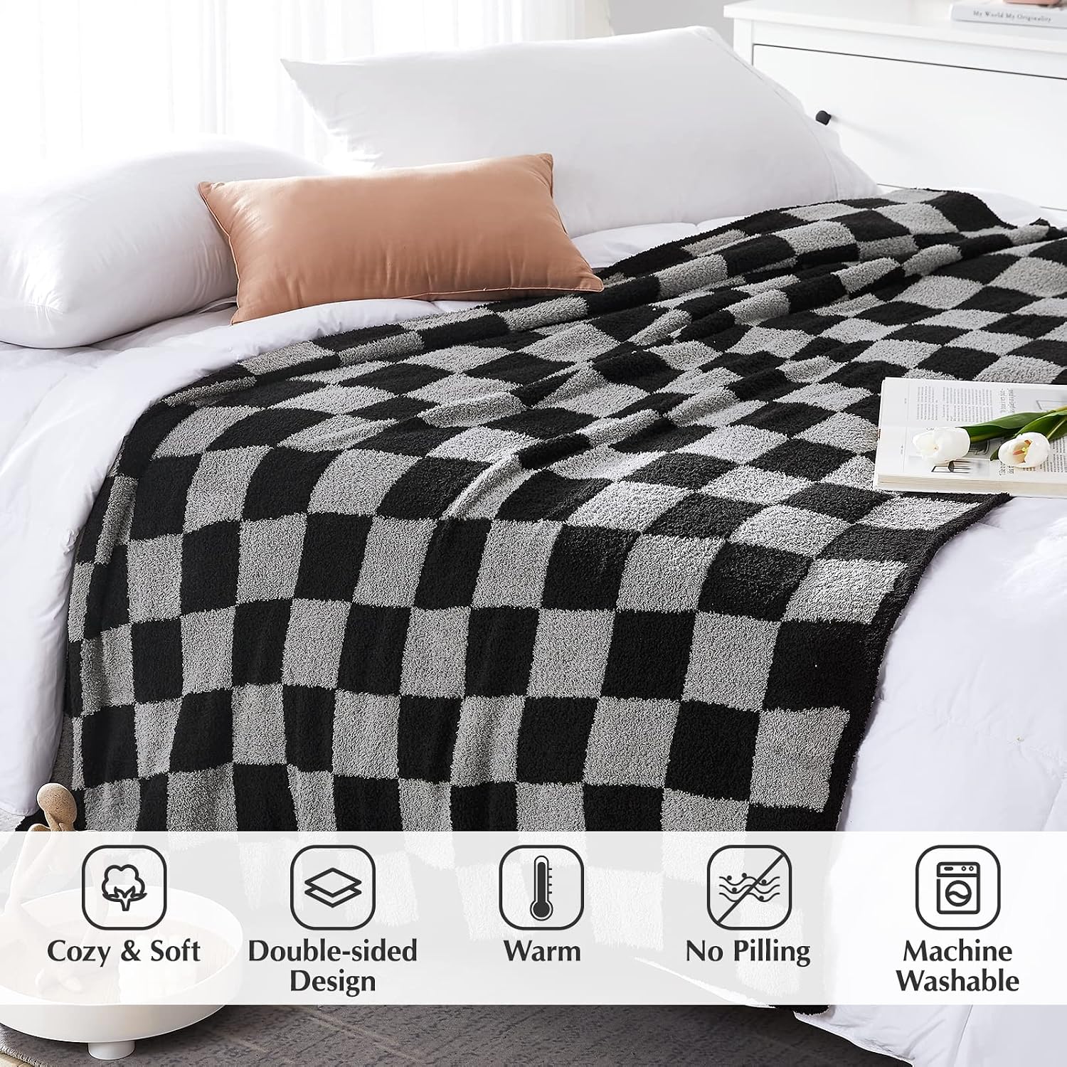 Detalle 2 de WRENSONGE Checkered Microfiber Throw Blanket, 50x70in, Black Grey