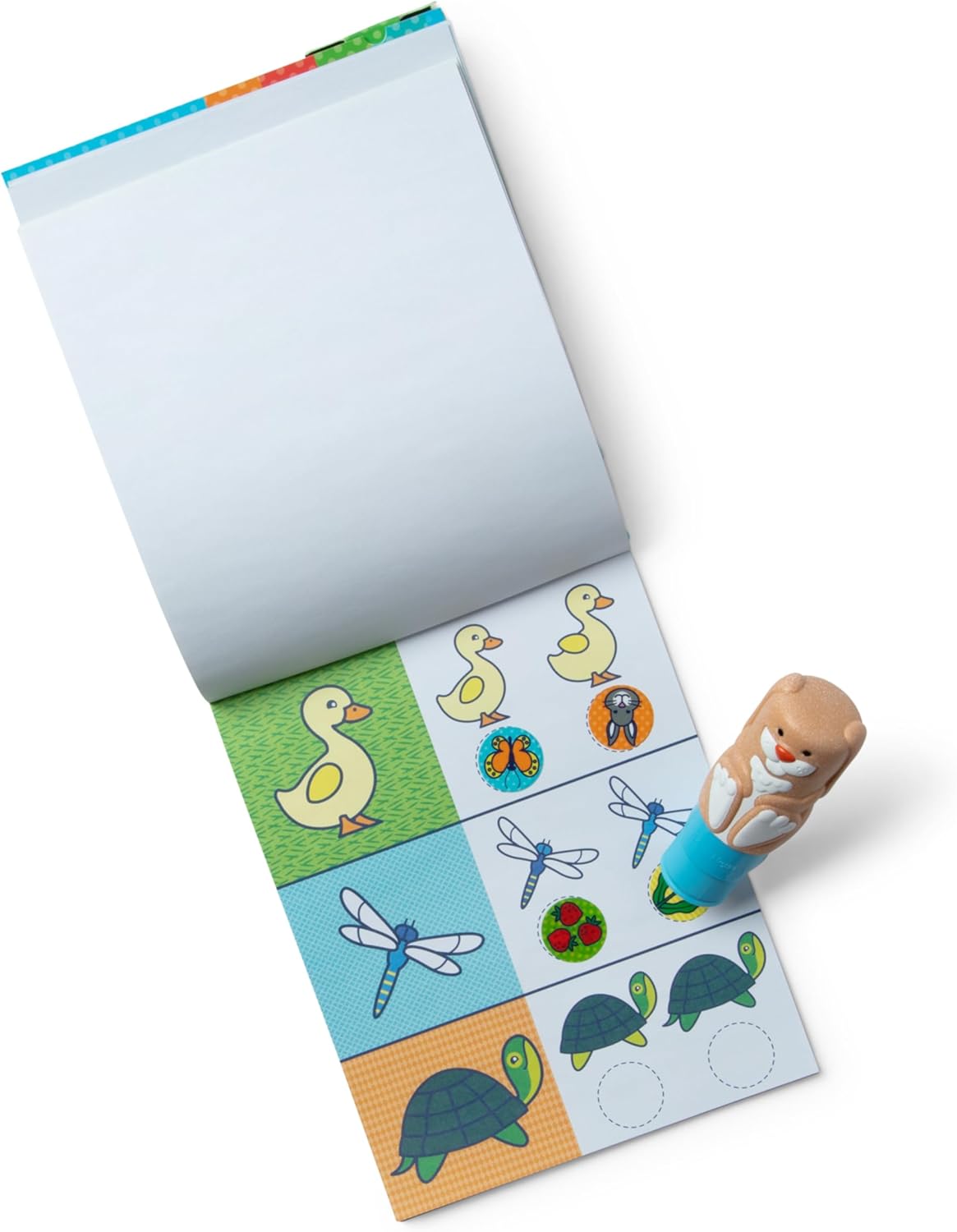 Detalle 2 de Melissa & Doug Sticker Wow : tamponneuse Lapin + bloc d’activités avec 300 autocollants