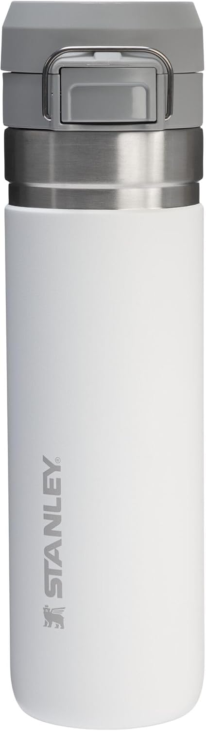 Detalle de Stanley Quick Flip GO 24 oz Water Bottle