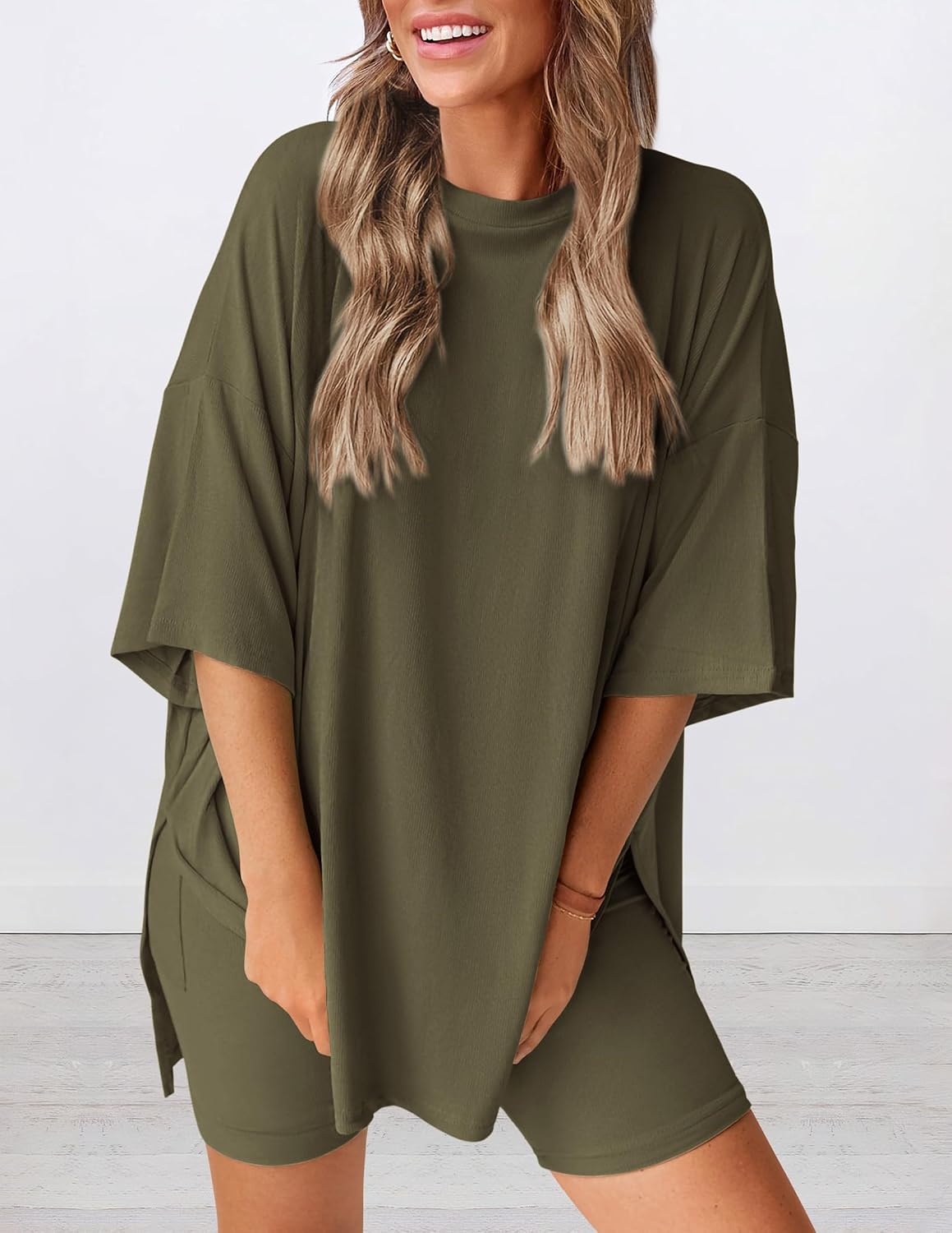 Detalle de Prettygarden Two-Piece Women's Summer Set: Relaxed Tee + Bike Shorts