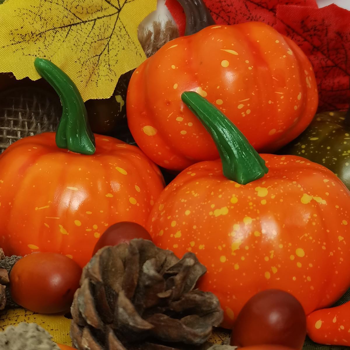 Detalle 2 de QIMMU herbstdeko01 – zestaw jesiennych dekoracji z dyniami i liśćmi klonu