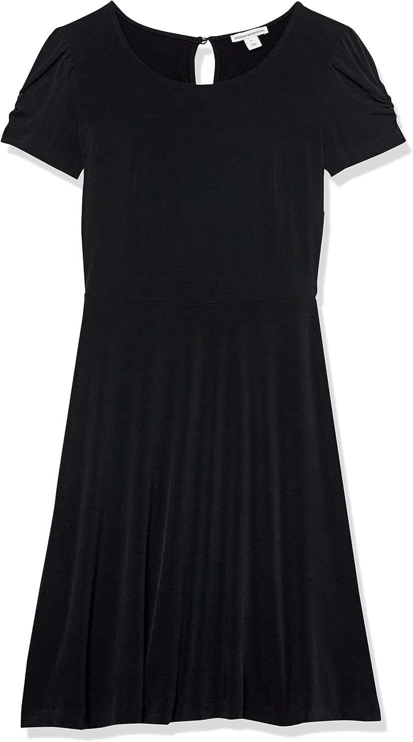 Thumbnail 5 de Amazon Essentials Women’s Gathered Short-Sleeve A-Line Floral Dress (Plus Size)