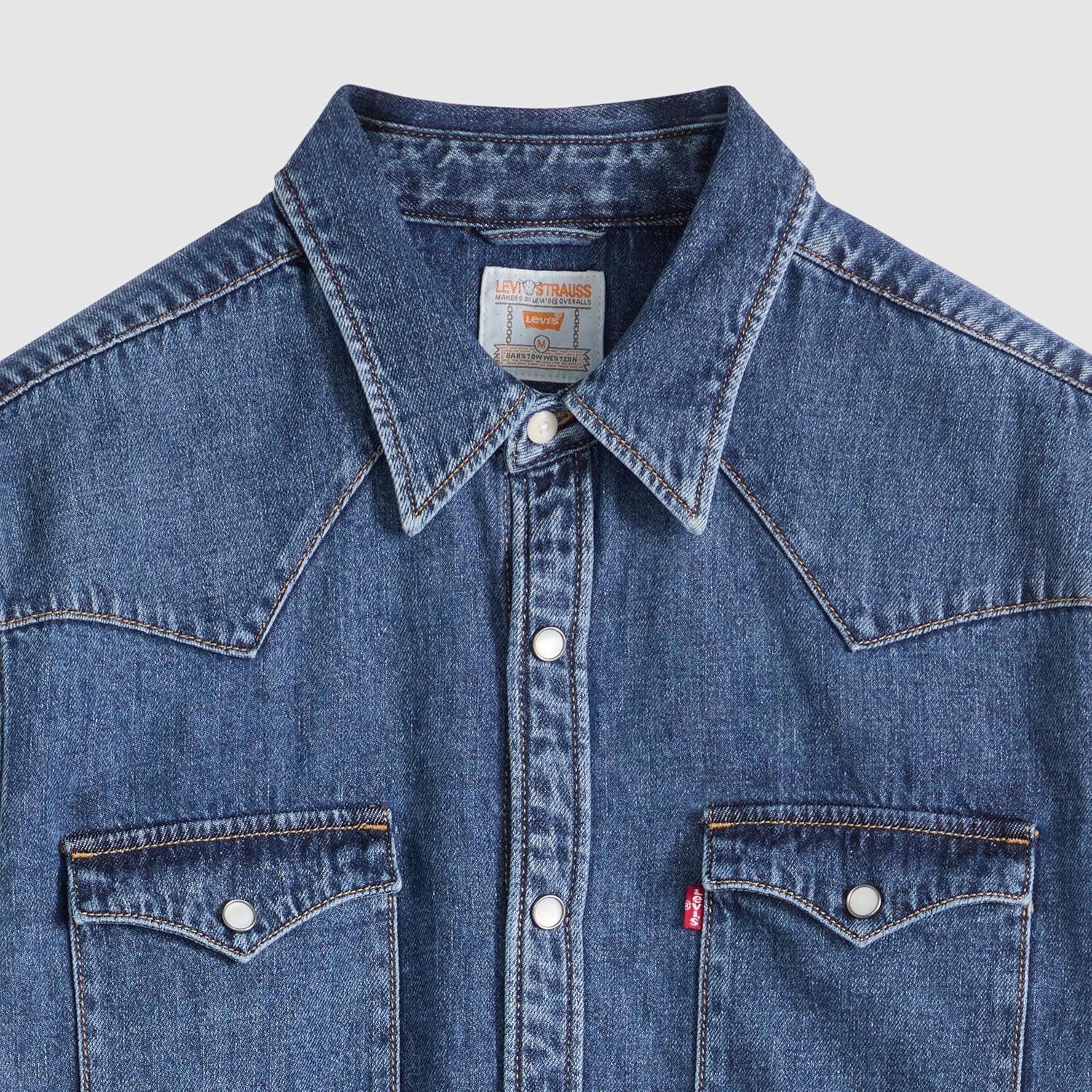 Detalle 2 de Levi's Barstow Western Standard Camicia Uomo — stile classico e praticità quotidiana