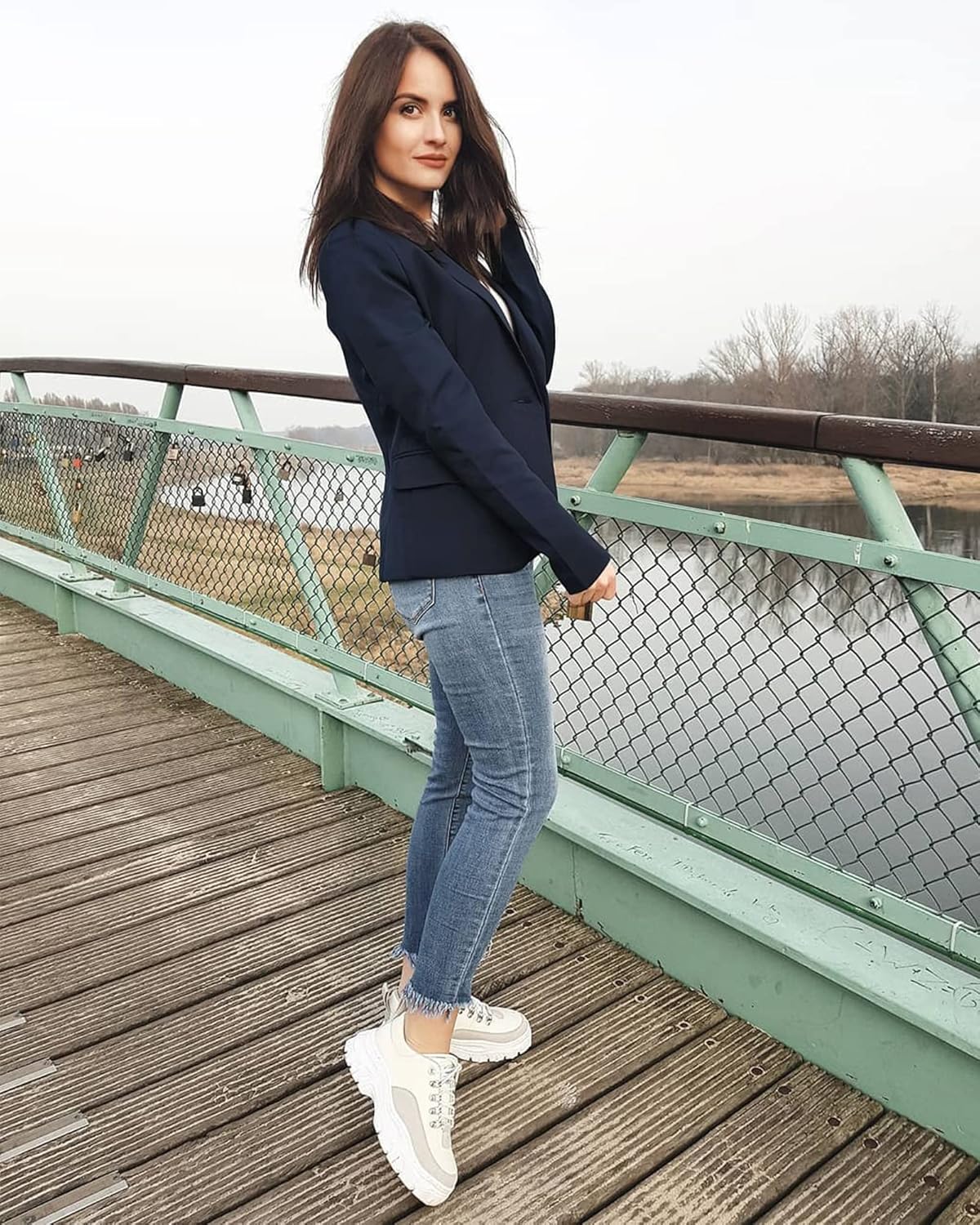 Thumbnail 3 de LookbookStore Women’s Notched Lapel Pockets Button Work Blazer Jacket Suit
