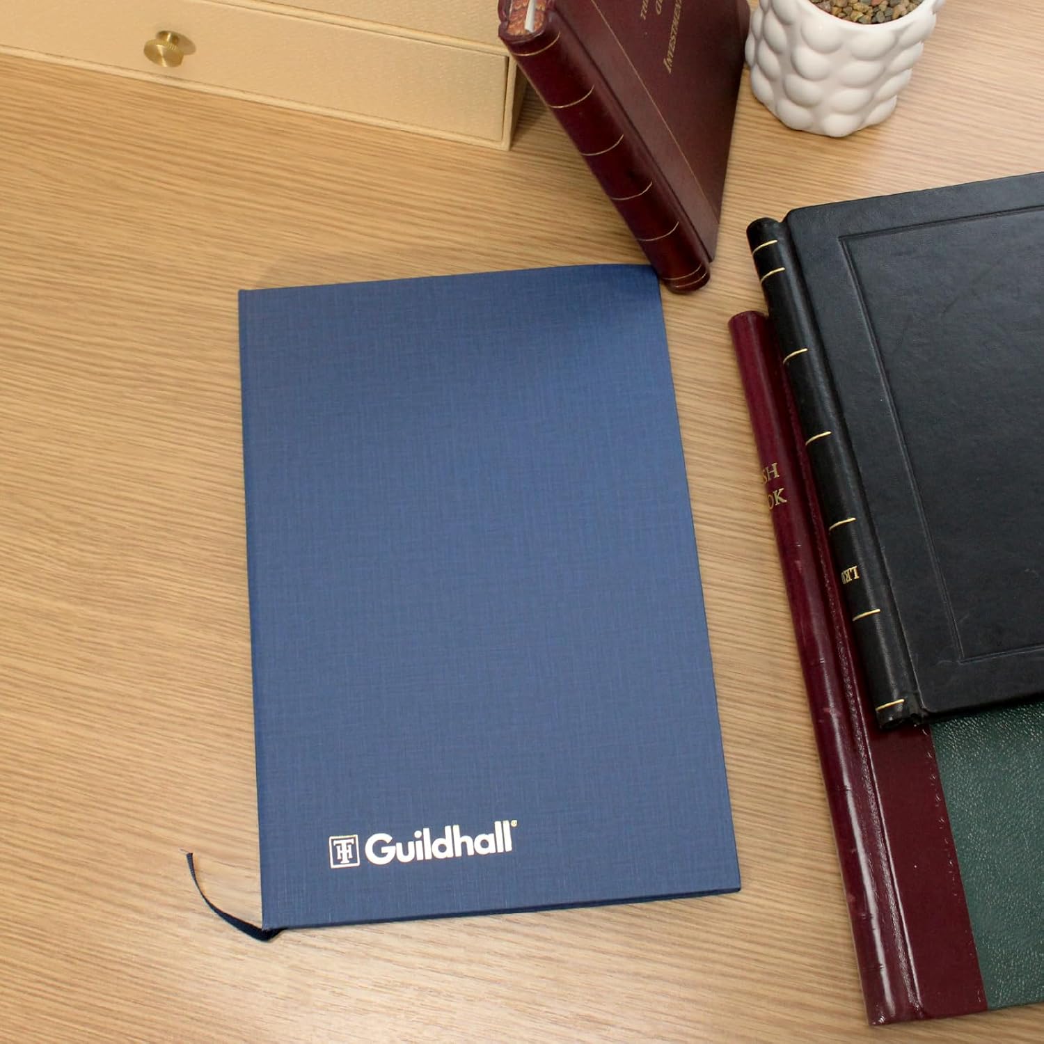 Thumbnail 5 de Exacompta Guildhall Account Book 298 x 203mm