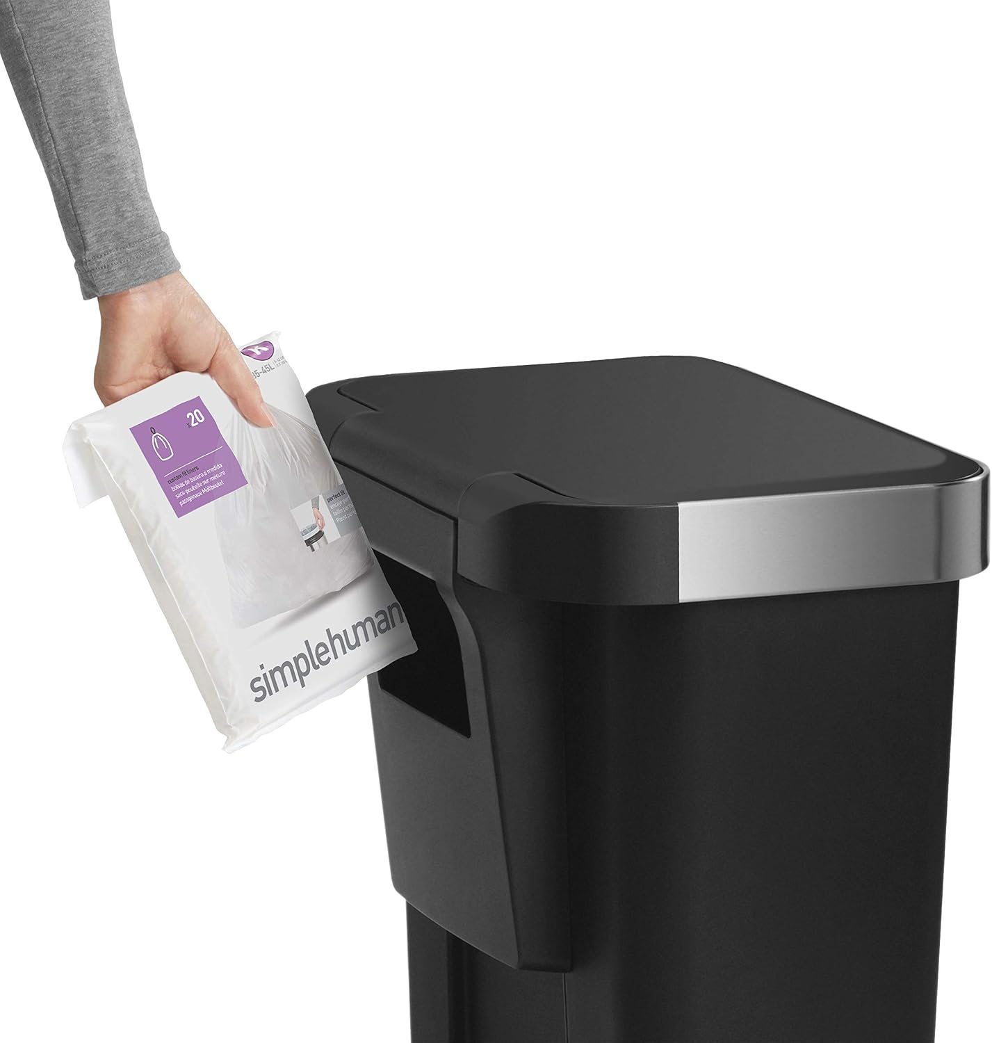 Detalle de simplehuman CW1385CB – prostokątny kosz na pedał 45 l, czarny