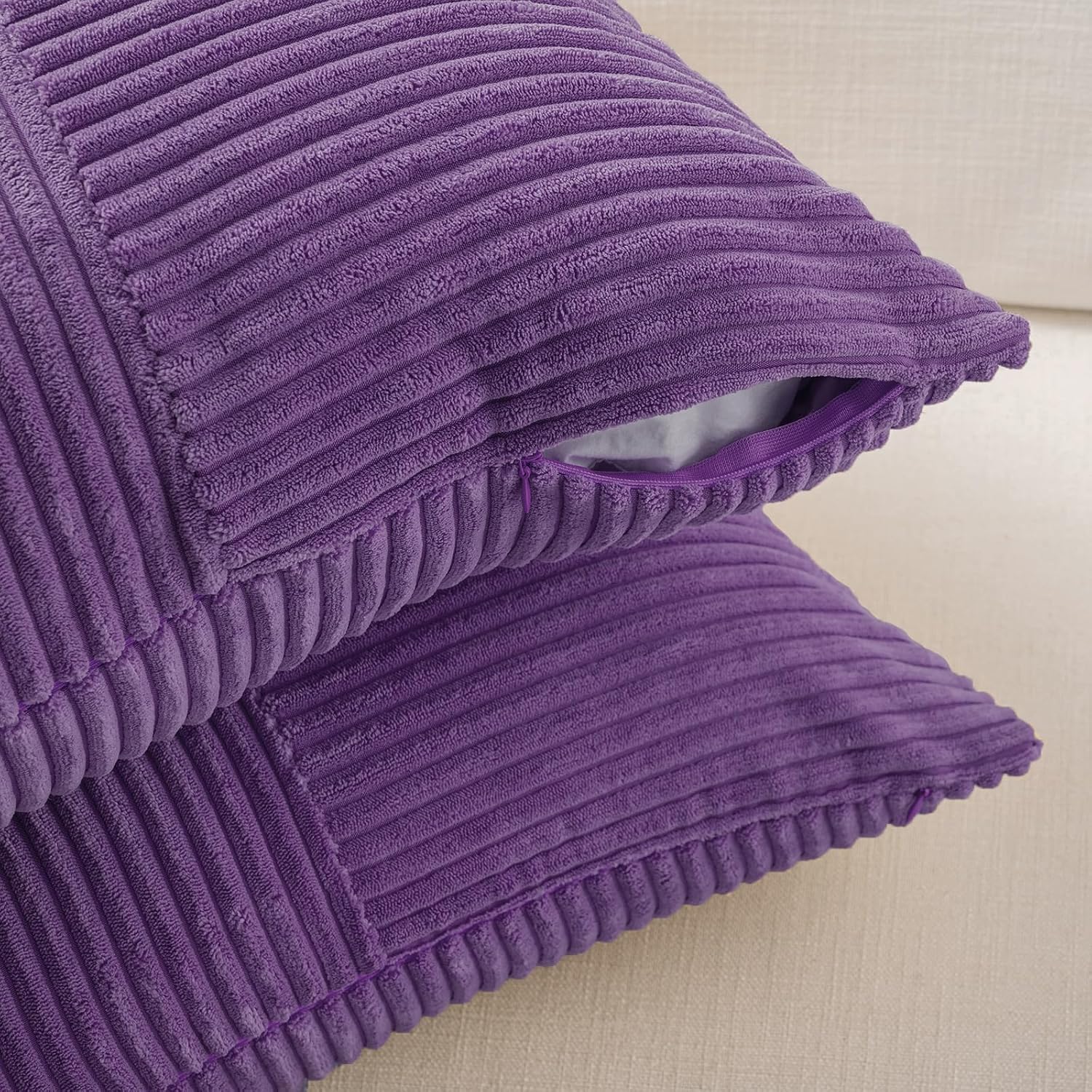 Detalle 2 de Fancy Homi 2 Packs Purple Corduroy Decorative Throw Pillow Covers 18x18 (45x45 cm) – Front Patchwork, Back Solid