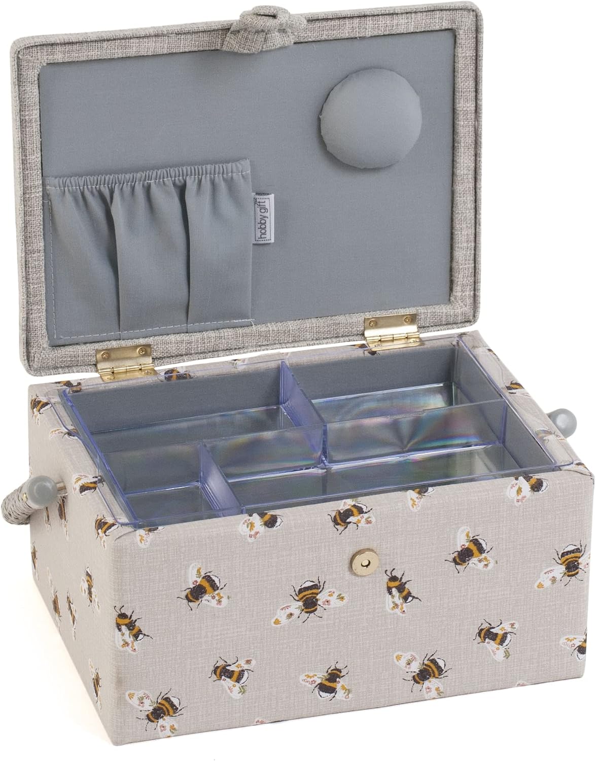 Detalle de Hobby Gift średnie drewniane pudełko do szycia z haftowaną pszczołą i tacką