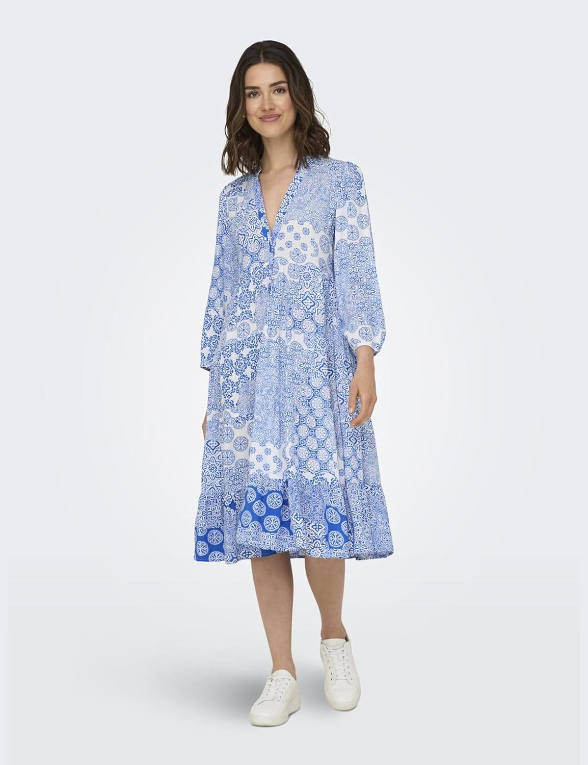Detalle de ONLY Robe méditerranéenne décontractée pour femme – Robe midi estivale à boutonnage