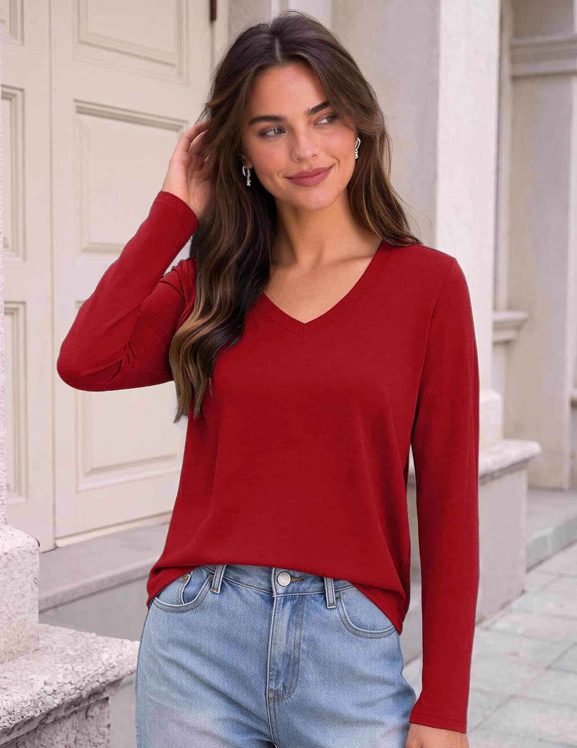 Detalle de Zeagoo Women's Long-Sleeve V-Neck Top, Breathable Fabric, Solid or Printed