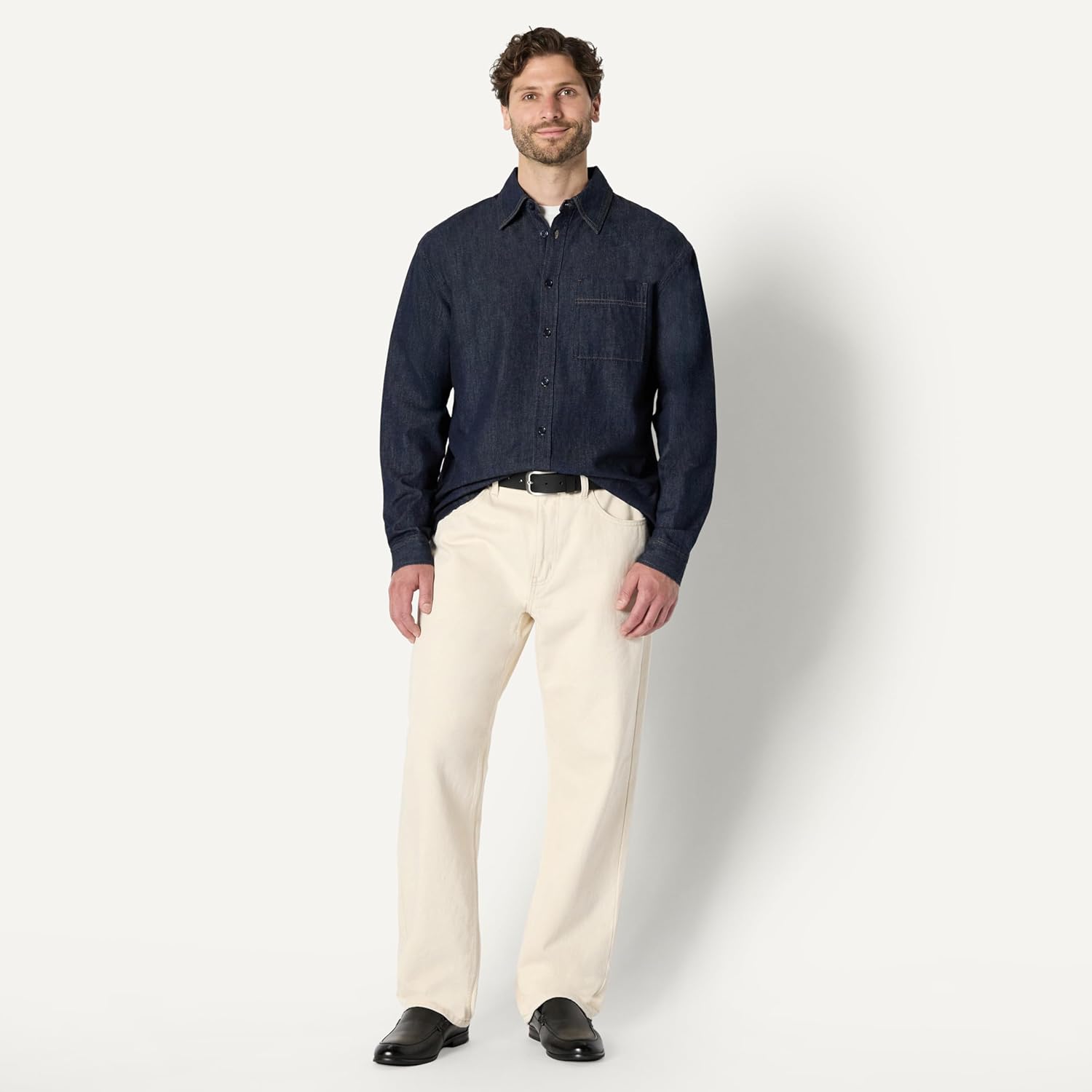 Thumbnail 4 de Amazon Essentials Men's Modern Oversized-Fit Denim Button-Down Shirt