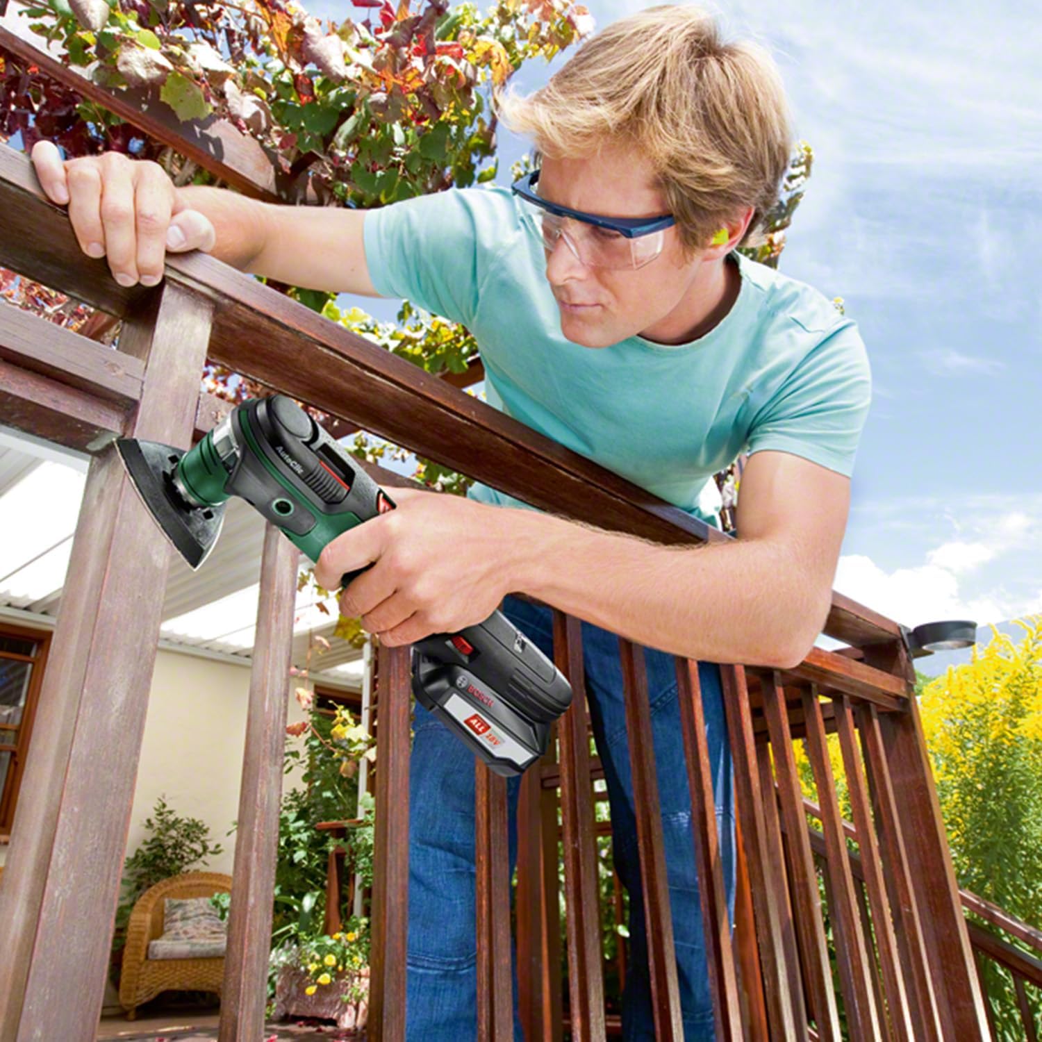 Thumbnail 4 de Bosch Home and Garden AdvancedMulti 18 Multi Tool (18V System) with Universal Accessory Set, in SystemBox (Amazon Edition)