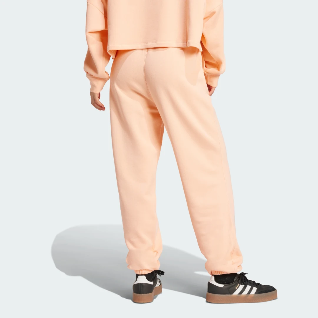 Detalle 2 de Pantalón Essentials French Terry