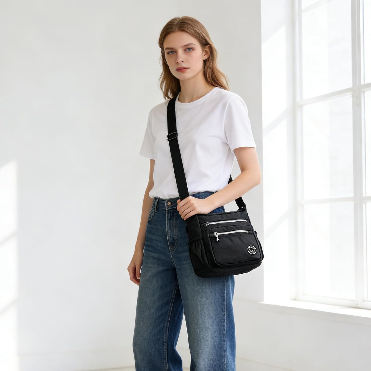 Detalle 2 de ModaZeal Nylon Crossbody Bags for Women