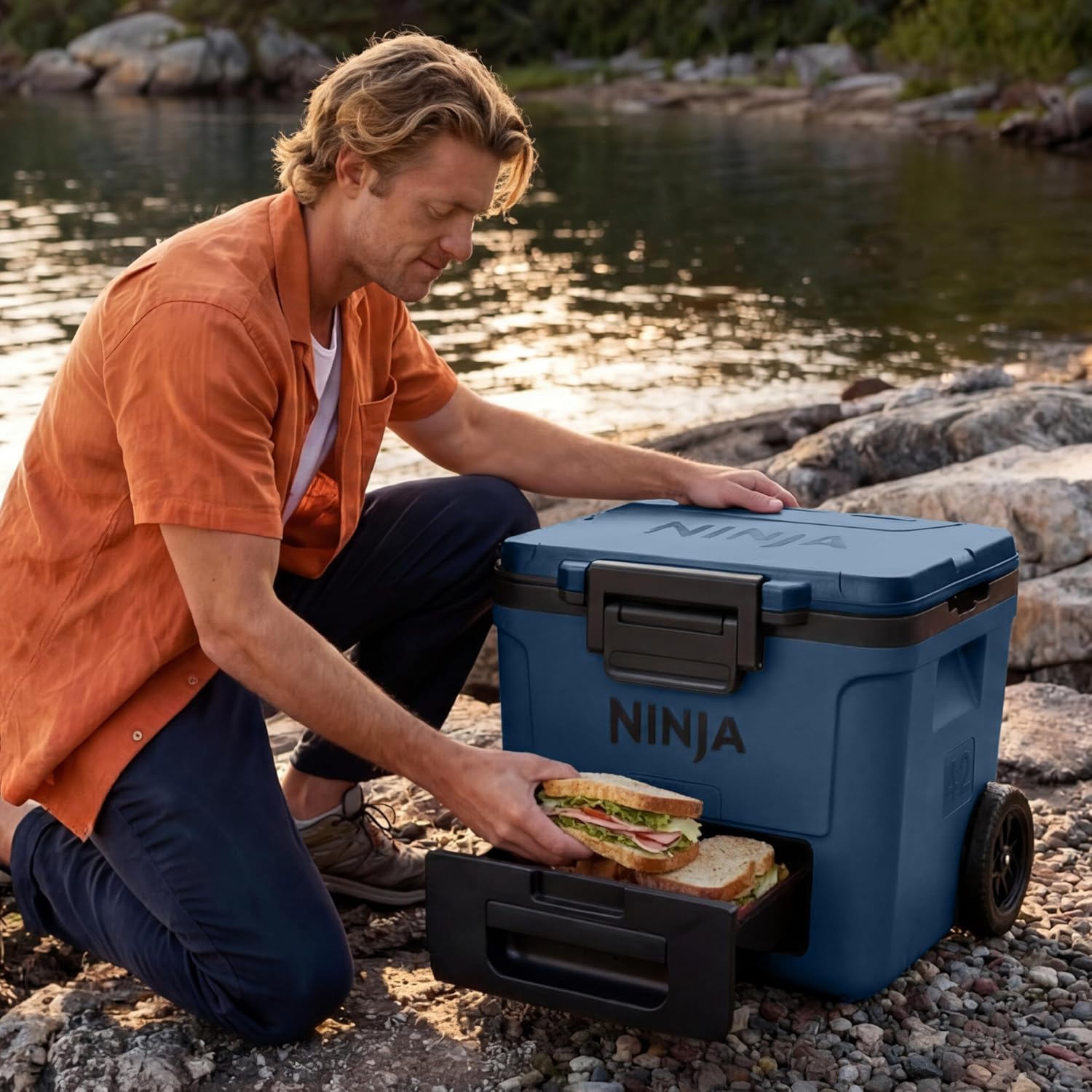Thumbnail 1 de Ninja FrostVault 42qt Wheeled Cooler with Cold Dry Zone and Integrated Fridge-Temp Dry Storage Drawer (FB242WH)